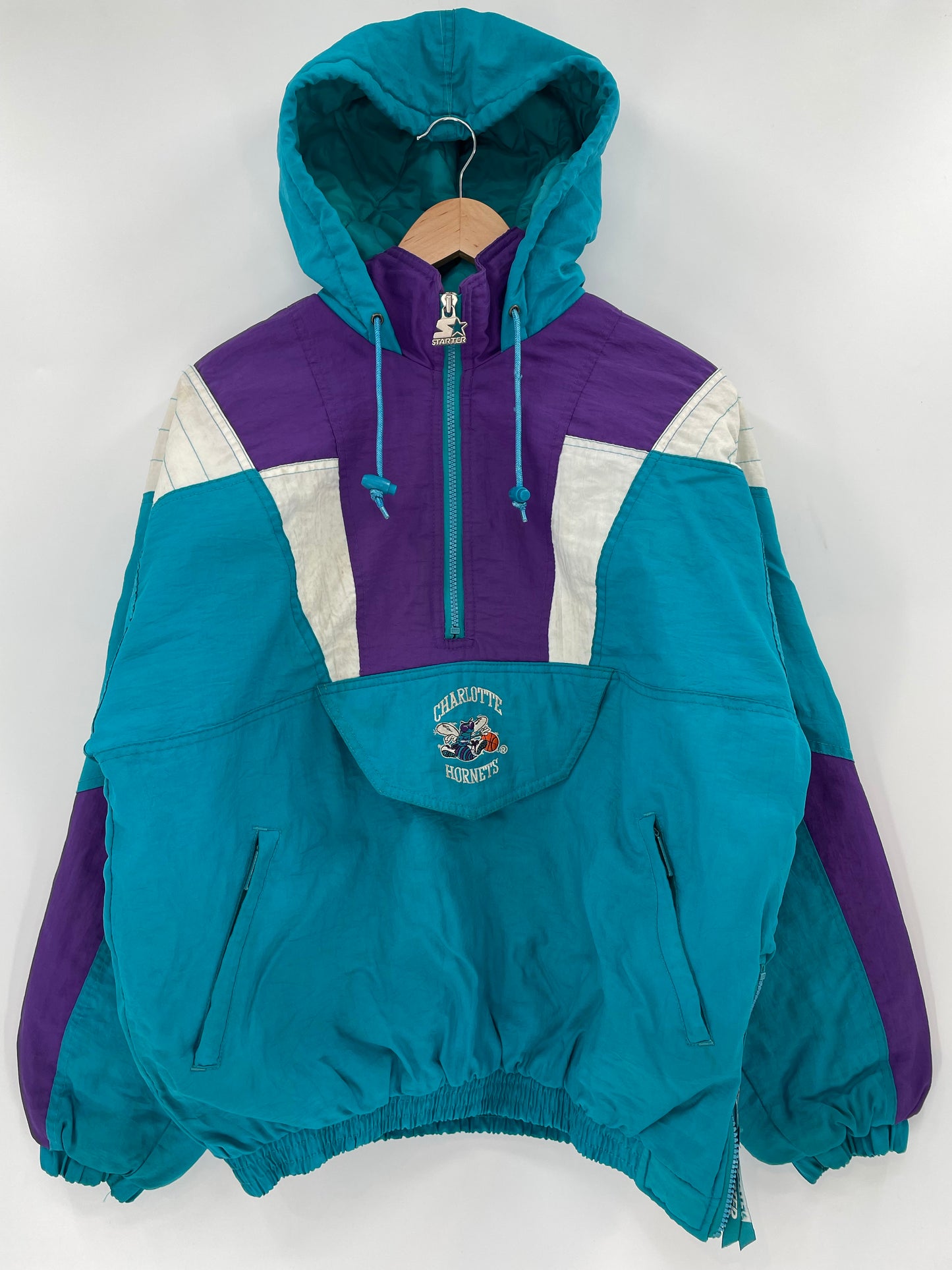 90's STARTER x CHARLOTTE HORNETS Size XL Vintage NFL Padded Nylon Jacket / K6269