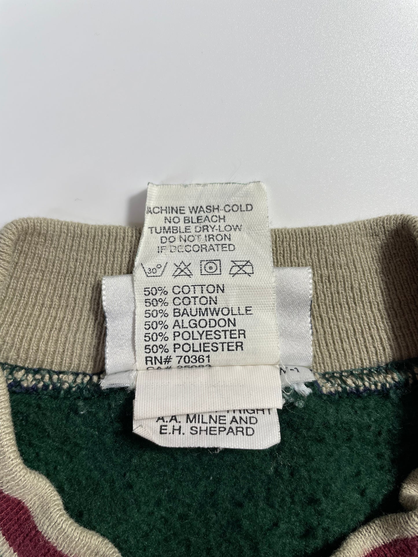 00’ DISNEY TIGGER Made in USA Size L Vintage Sweat-Shirt / A1235