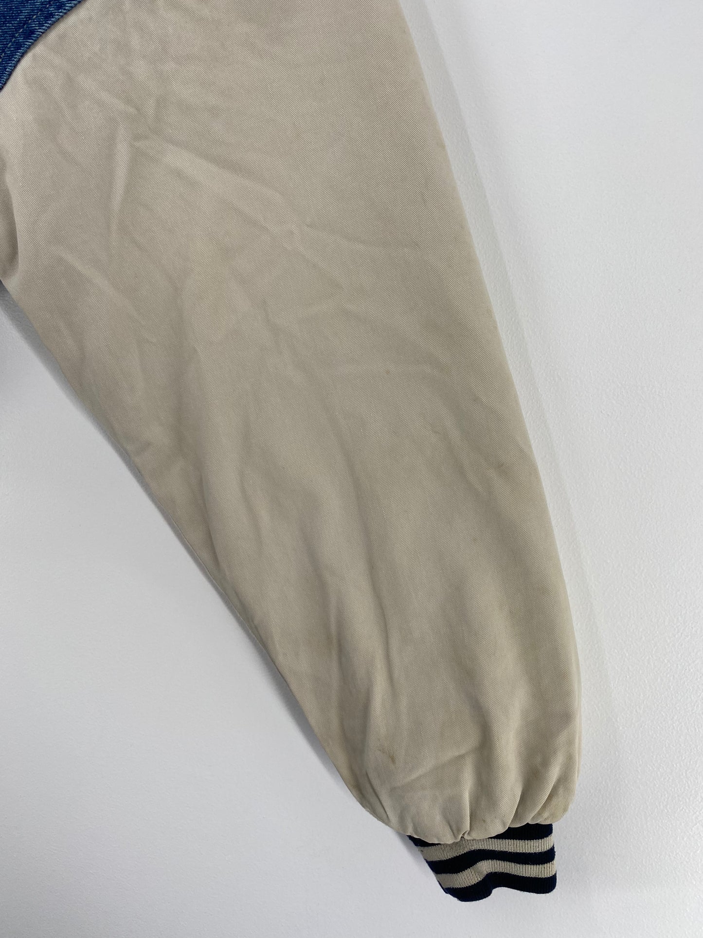 00’ DISNEY EEYORE Size M Denim Jacket / A983