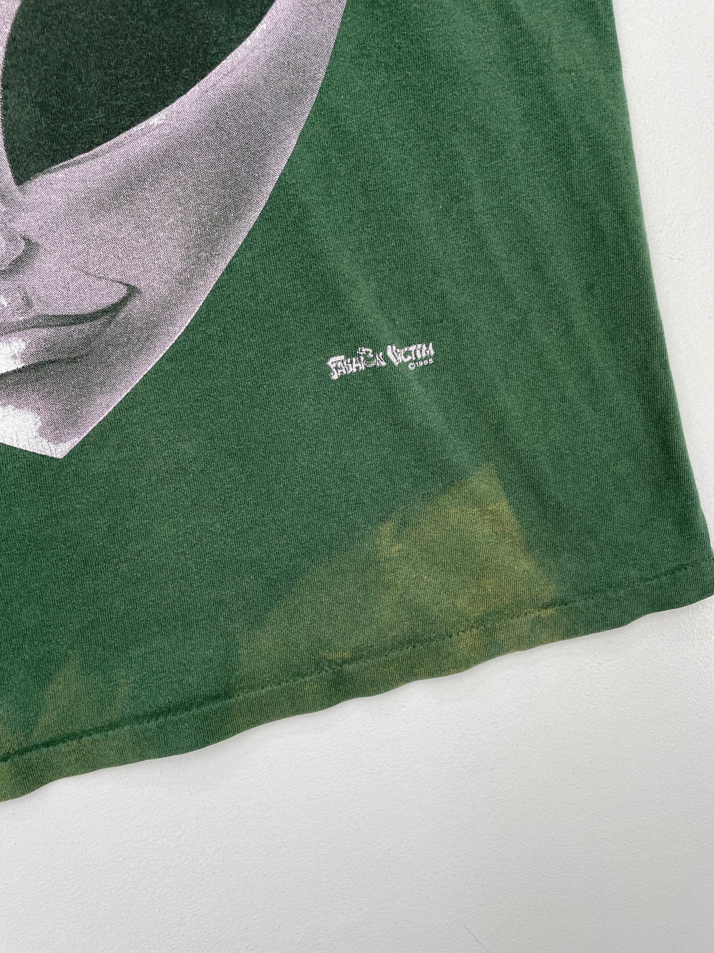 1995 FASHION VICTIM Made in USA Size M Vintage T-Shirt / A7803