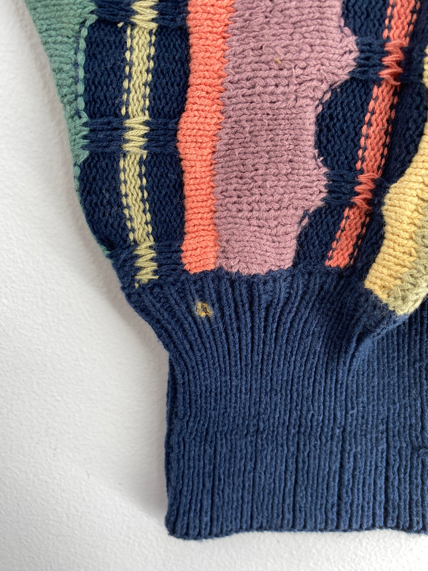 Vintage 3D COOGI- Style Size L Knit Sweater / E964