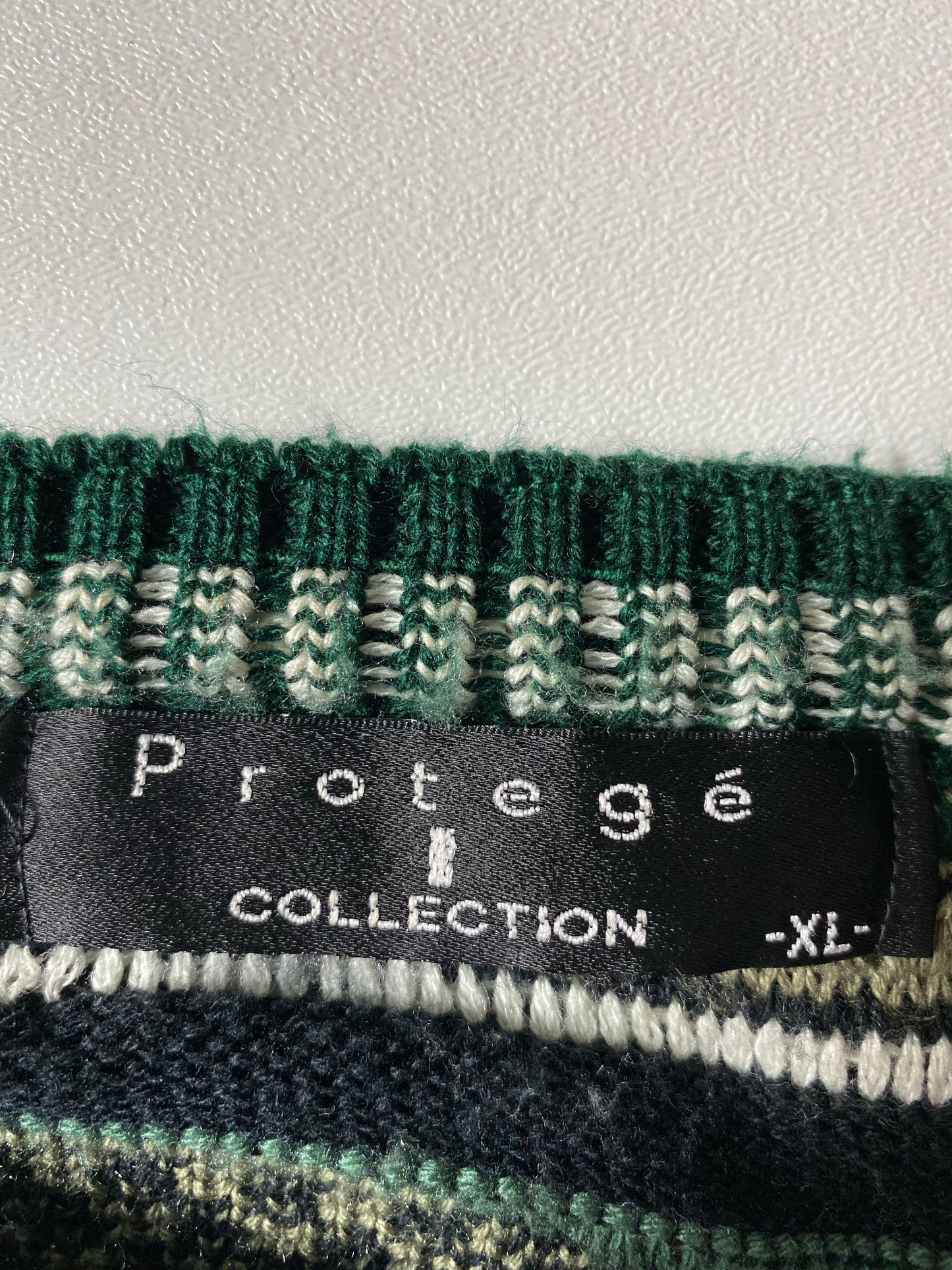 Vintage 3D COOGI- Style Made in USA Size XL Knit Sweater / K4211