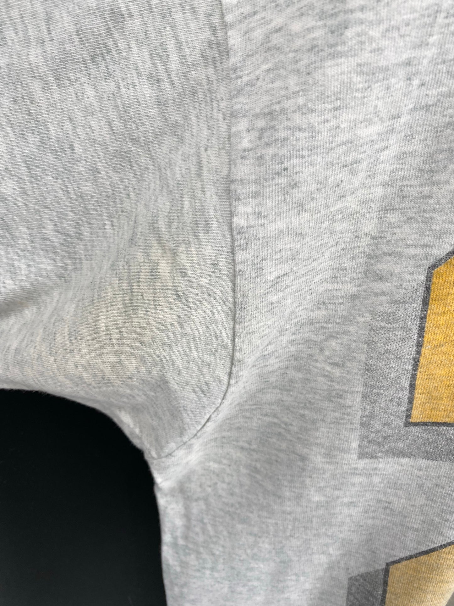 1994 PITTSBURGH CLEMENTE Made in USA Size XL Vintage NBA T- Shirt / K4184