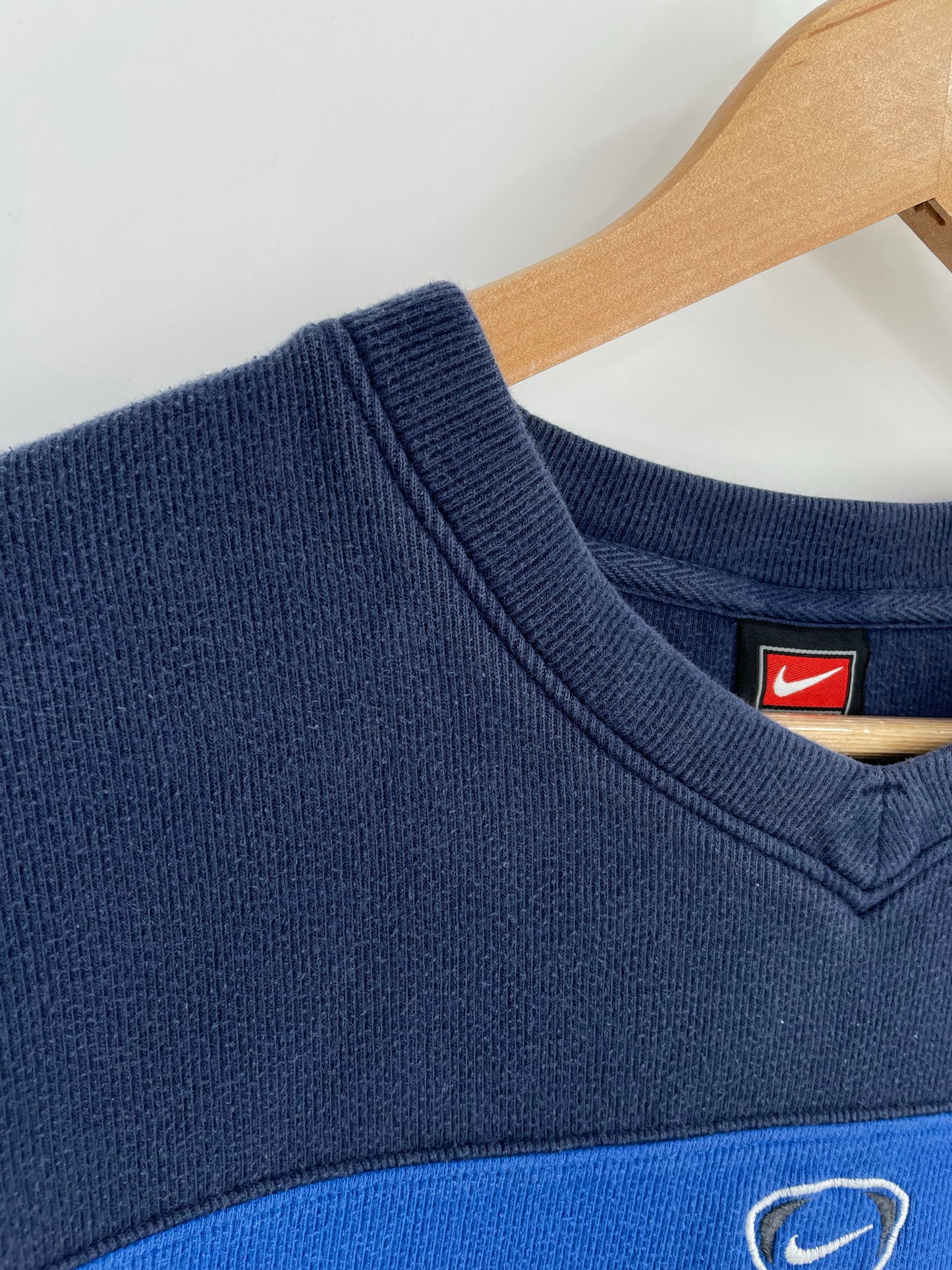 00' NIKE Size L Vintage Sweat-shirt / K8575