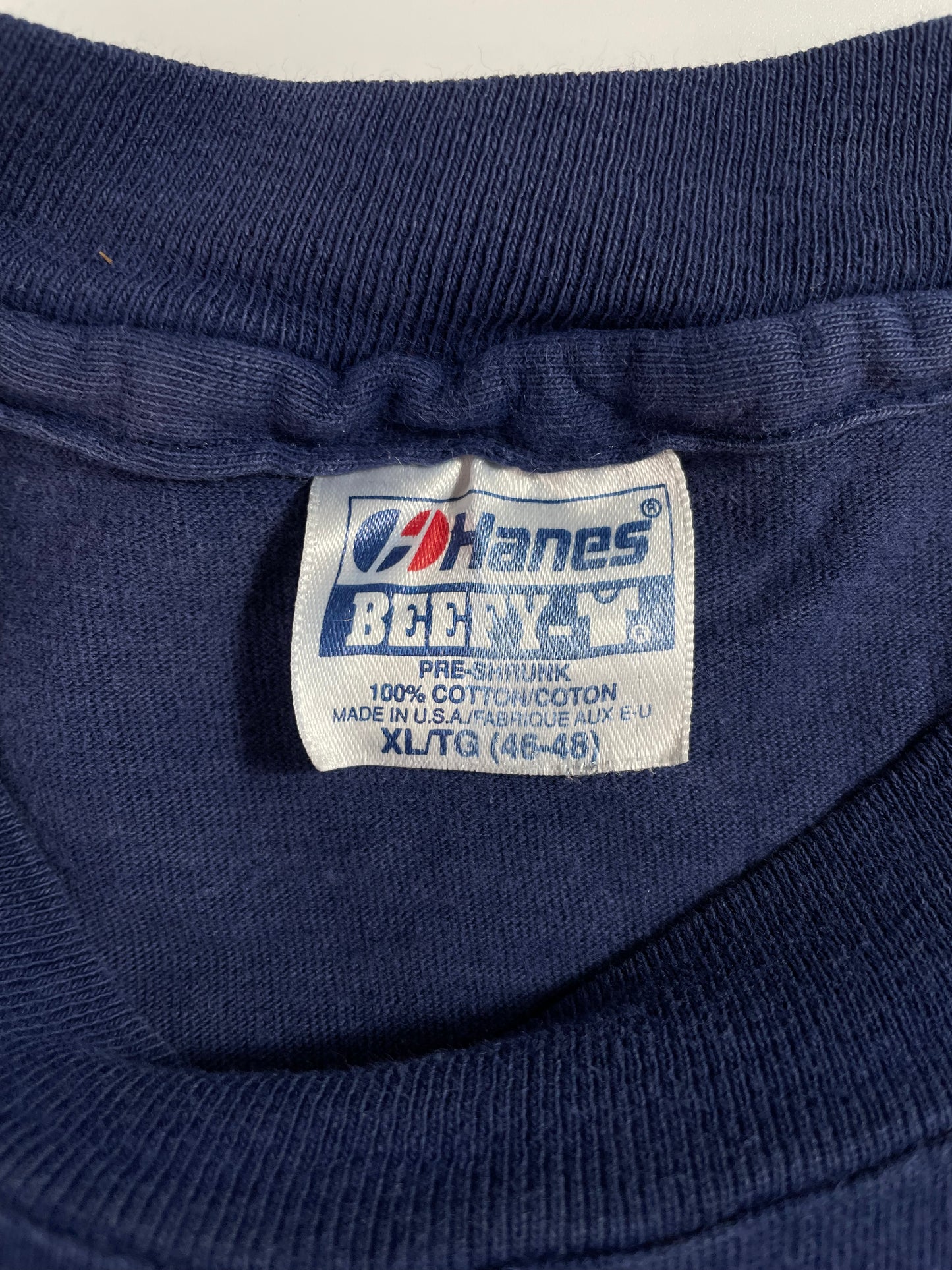 1993 NEW YORK YANKEES x LOONEY TUNES TAZ Made in USA Size XL Vintage MLB T-Shirt / A2183