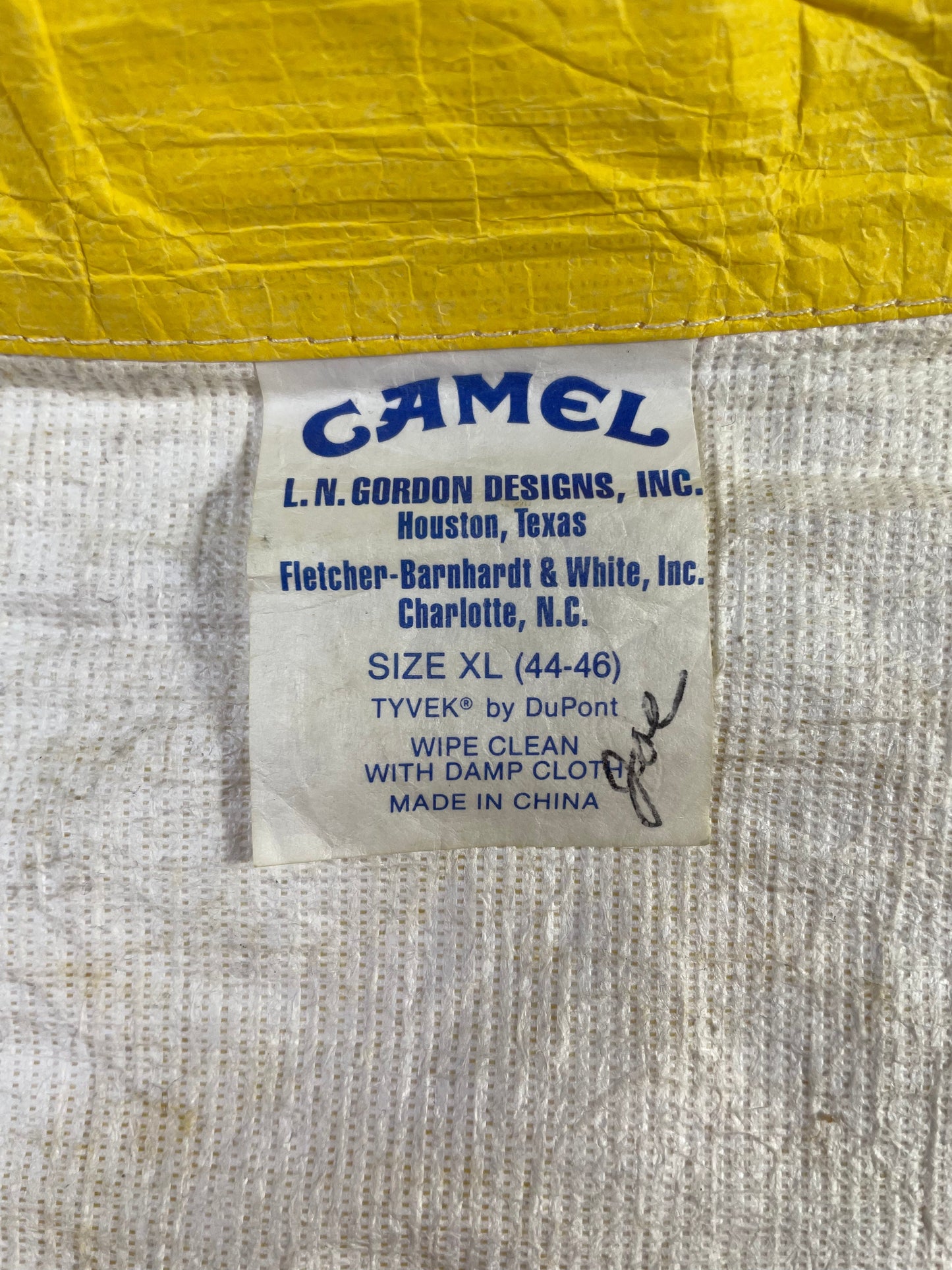 1992 CAMEL Size XL Vintage Paper Nylon Jacket / E1479N
