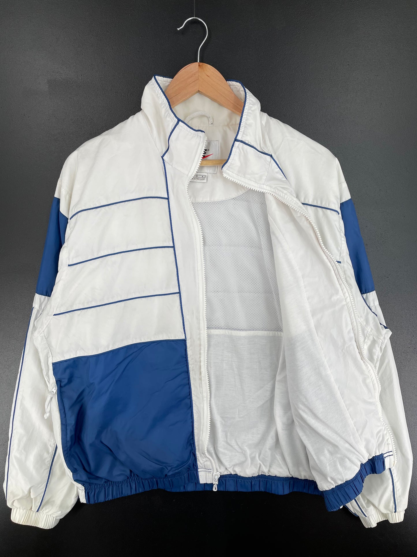 90’s NIKE Size M Vintage Nylon Jacket / A1787