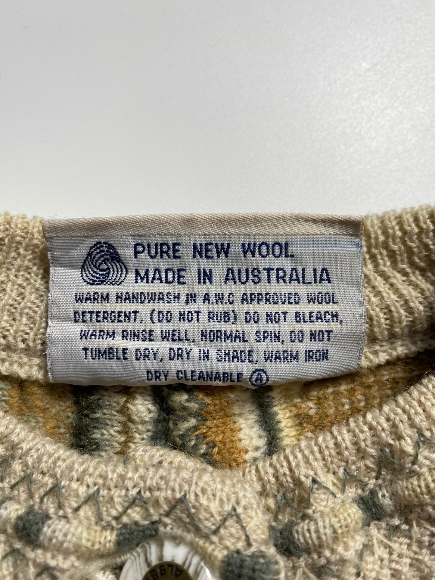 Vintage 3D COOGI-Style Size M AUSTRALIA Wool Knit Sweater / K6223