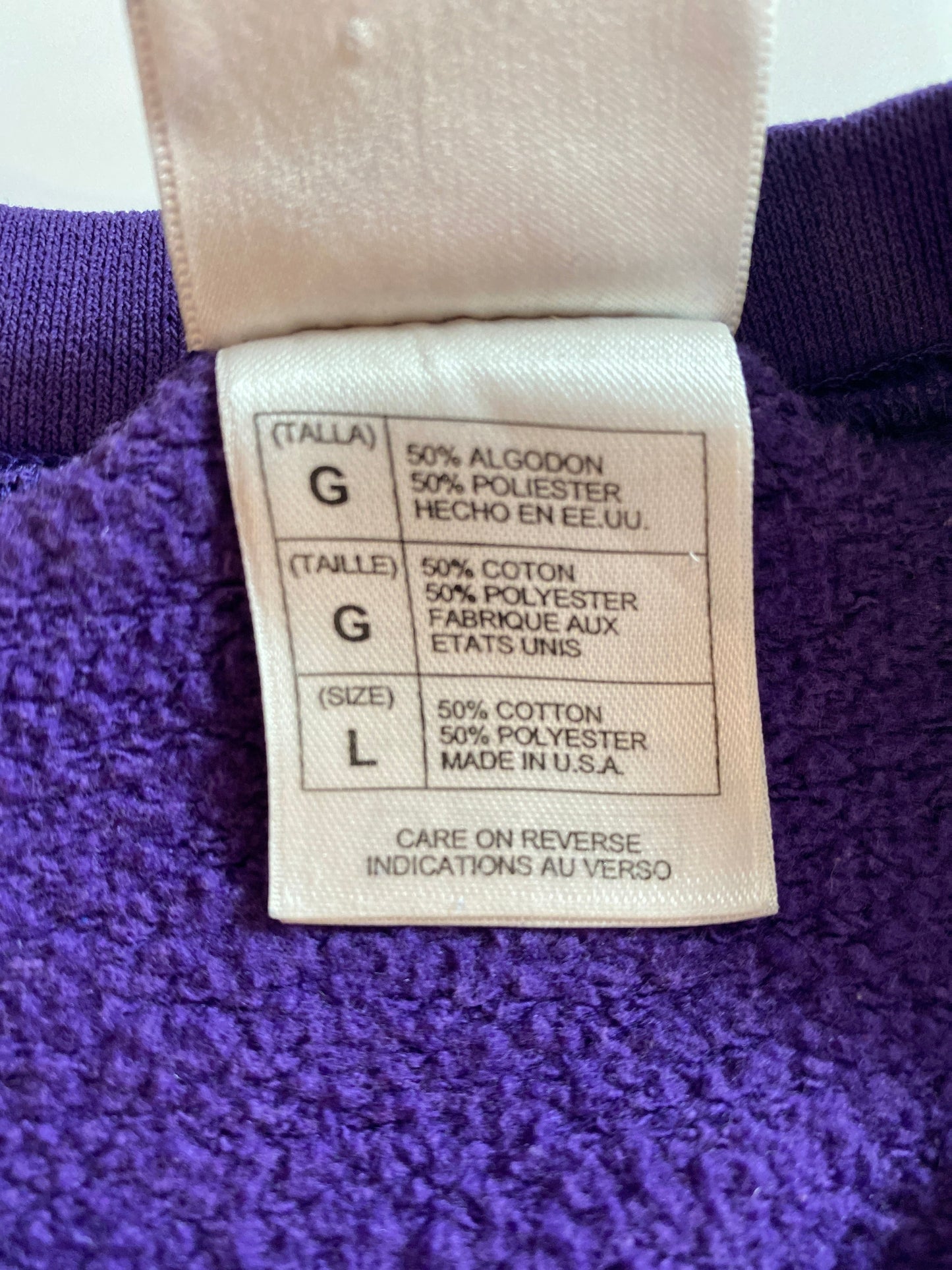 00’s DISNEY WINNIE THE POOH Made in USA Size L Vintage Sweat-Shirt / E533