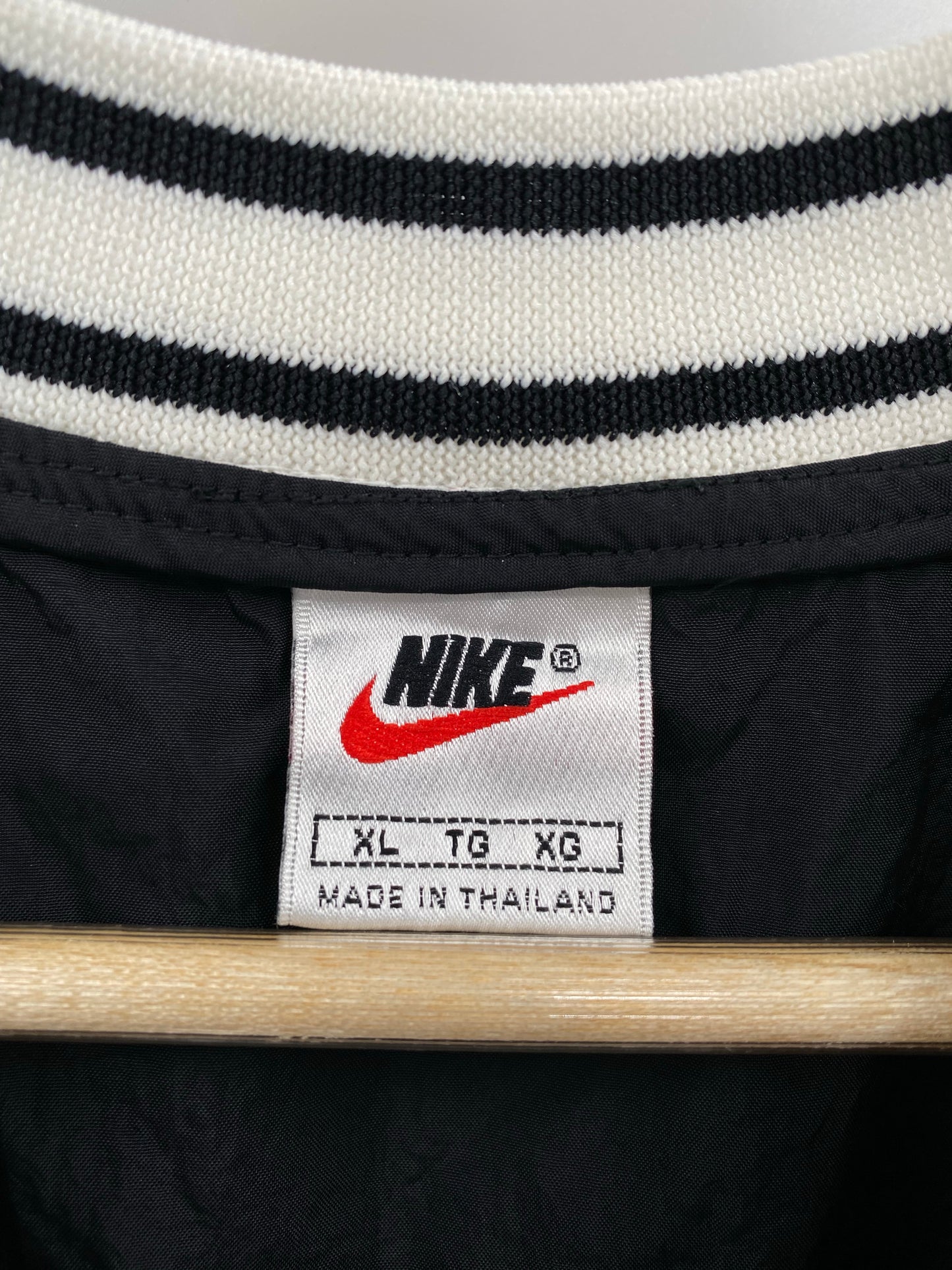 90’s NIKE Size XL Nylon Sweat Shirt / K6912
