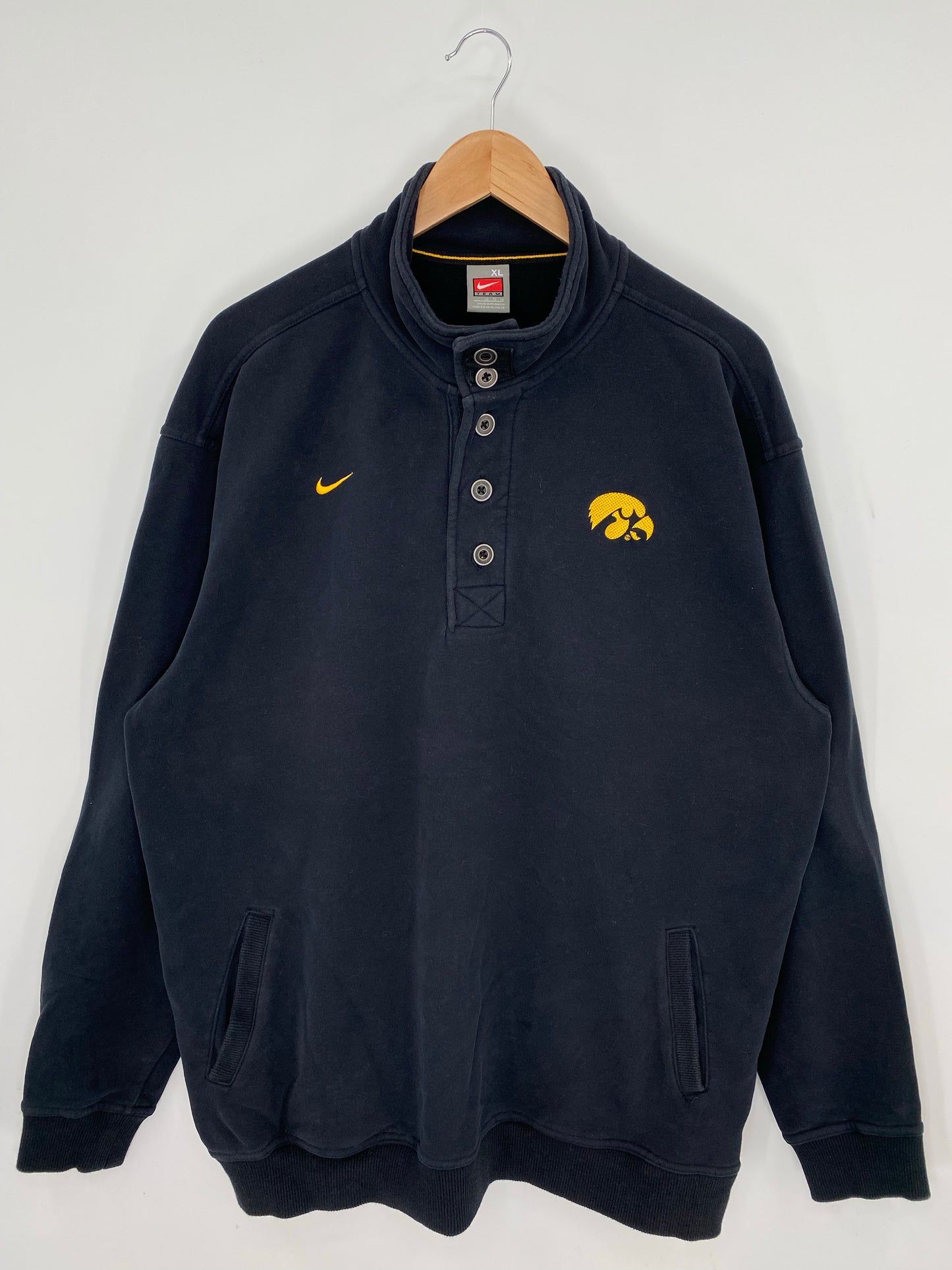 00' NIKE UNIVERSITY OF IOWA Size XL Vintage College Sweat-shirt / K8626