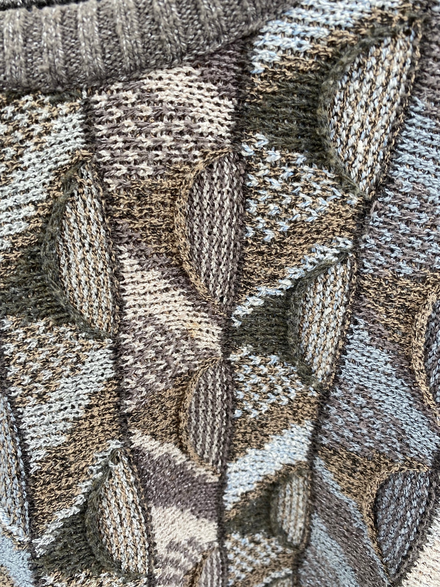 Vintage 3D COOGI- Style Made in USA Size XL Knit Sweater / K8442