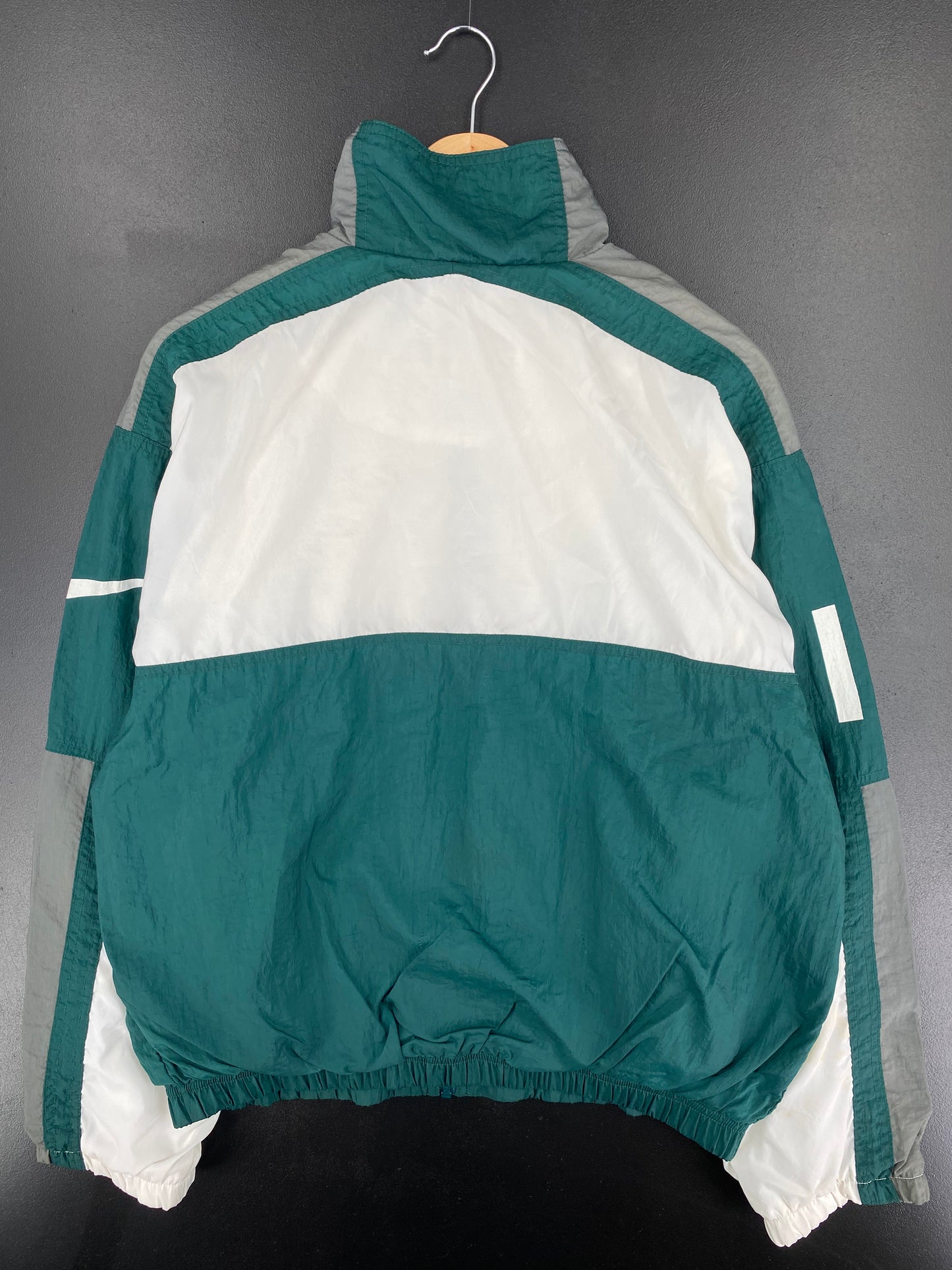 90’s NIKE Size M Vintage Nylon Jacket / A339