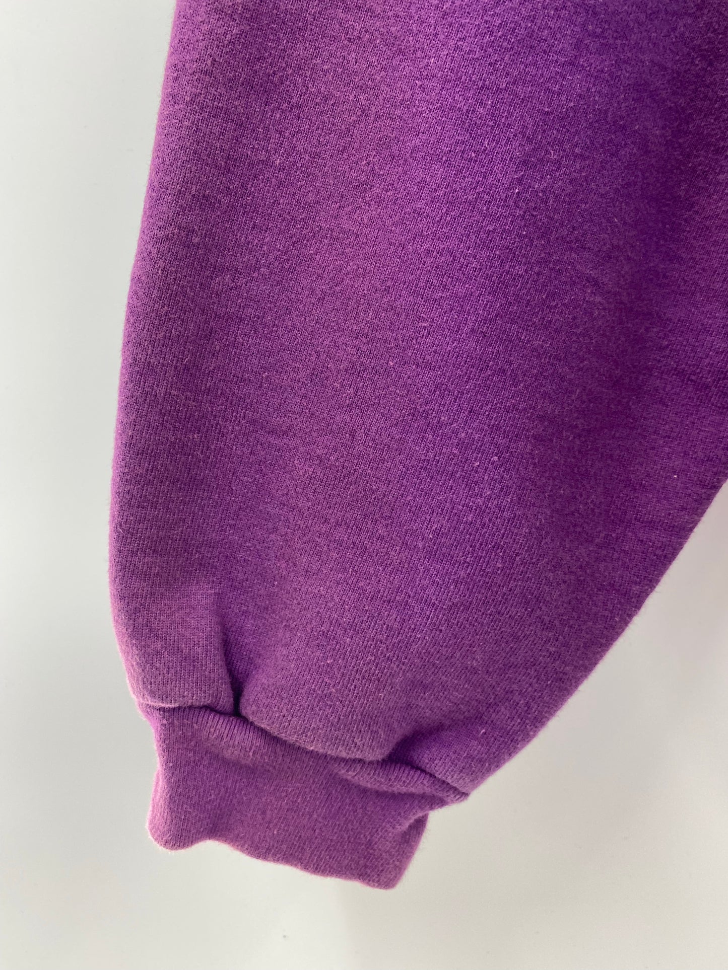 90’s GUESS Made in USA Size No tag (Approx.M-L) Vintage Sweat-shirt / K4295