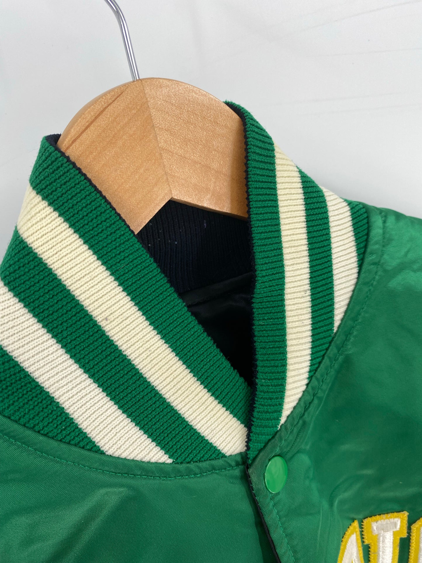 90’s STARTER x BOSTON CELTICS Size XL NBA Reversible Nylon Jacket / K6907