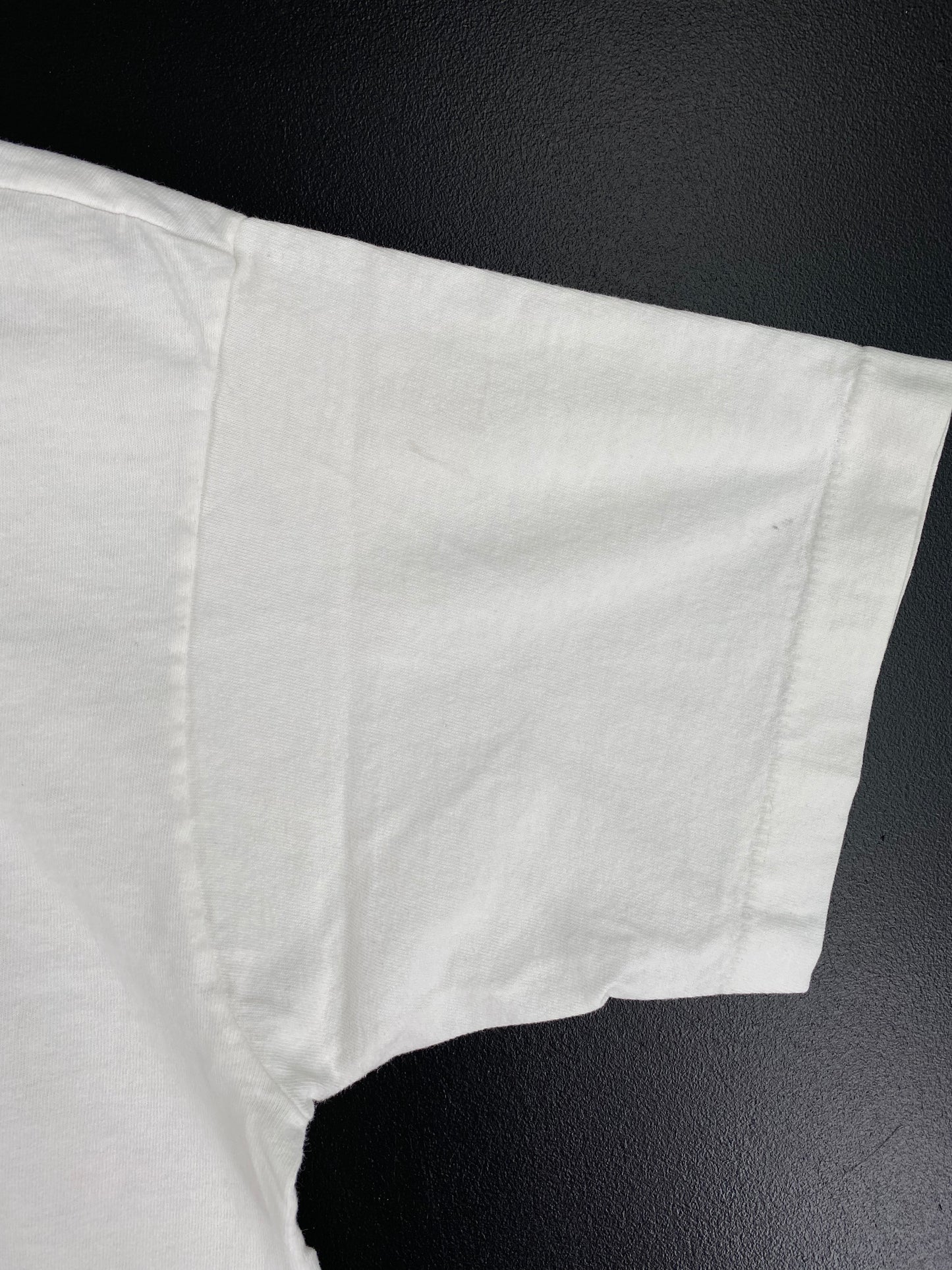 1992 BUTT NAKED FISHING Made in USA Size L Vintage T-Shirt / A3121