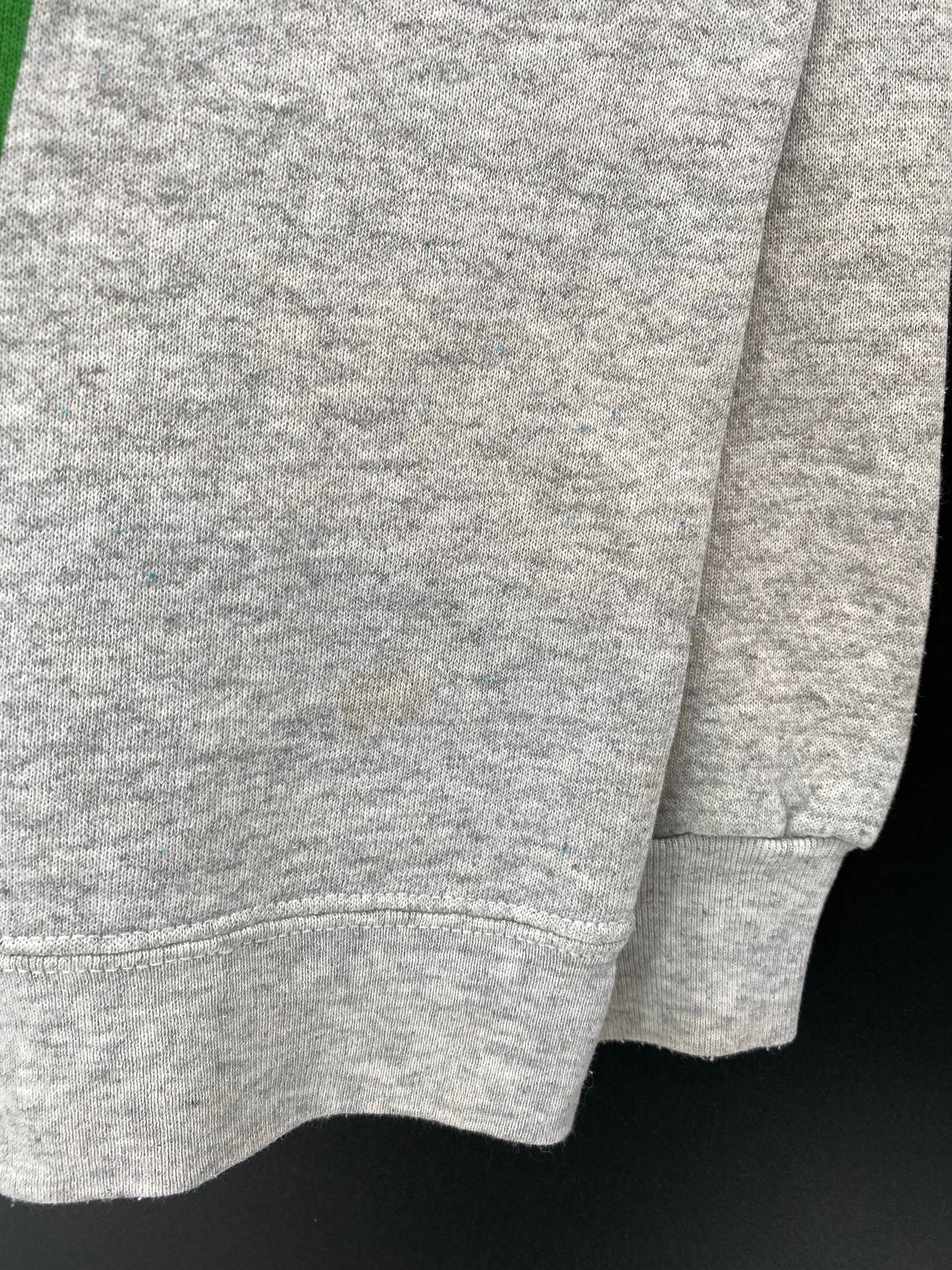 00’ DISNEY EEYORE  Size No tag (Approx.M-L) Vintage Sweat-Shirt /k5433