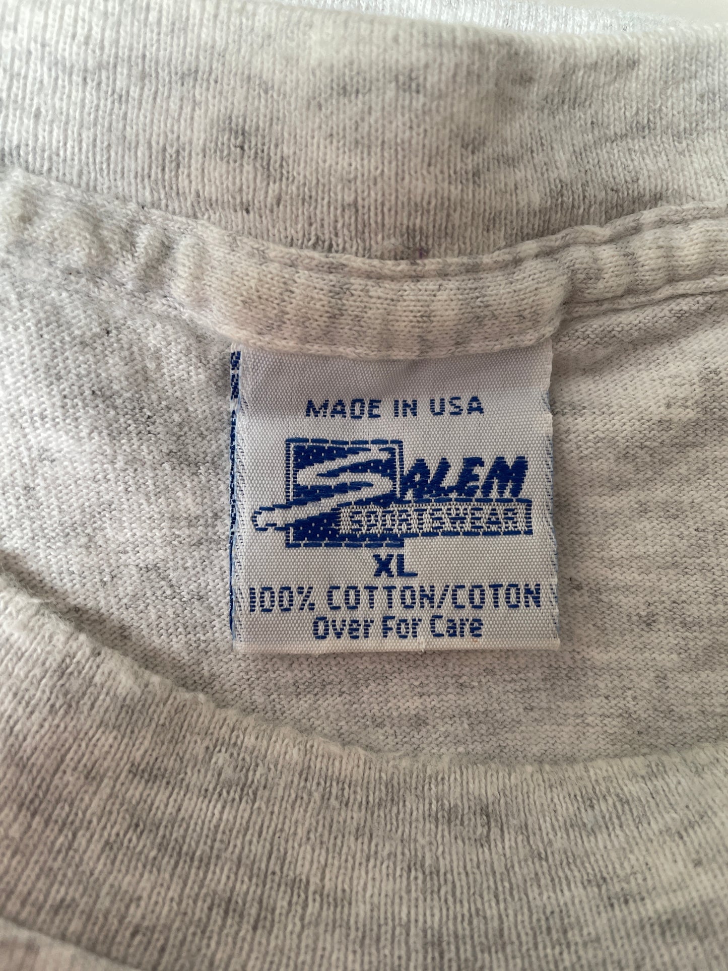 1993 CHICAGO BULLS Made in USA Size XL Vintage T-Shirts / K2646