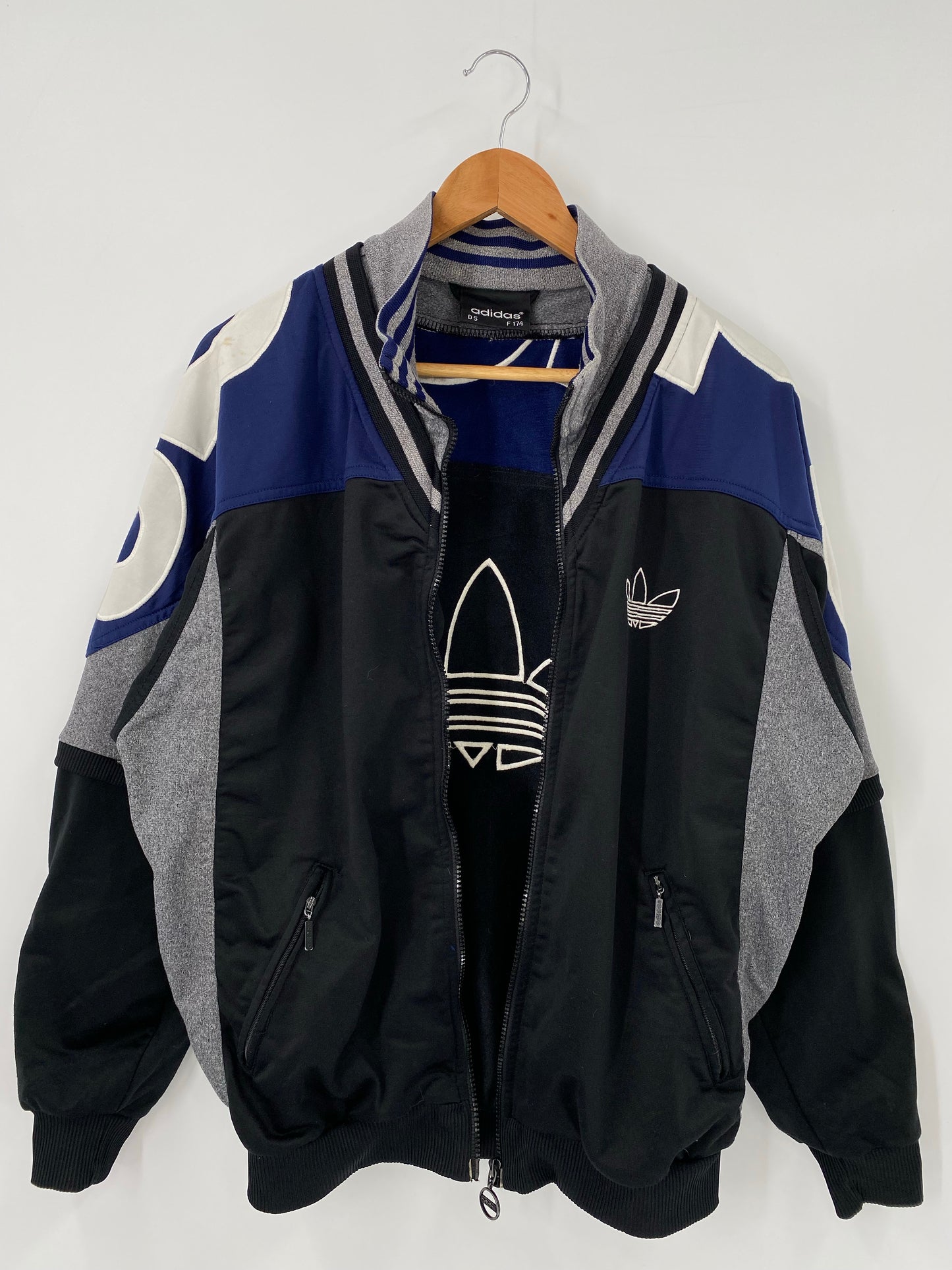 90’s Euro ADIDAS Size M Vintage Jersey / K4375