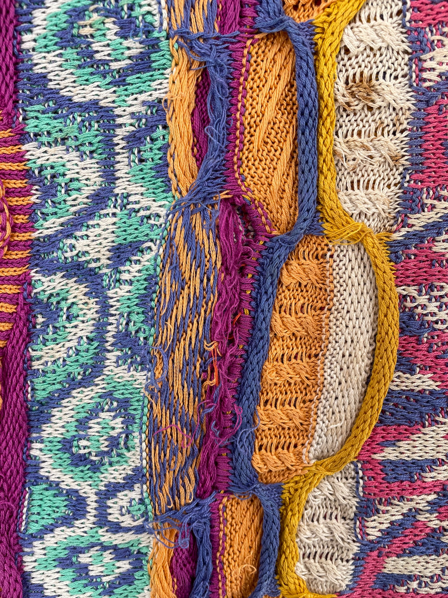 90’s COOGI Size XL Knit Sweater / E1999K