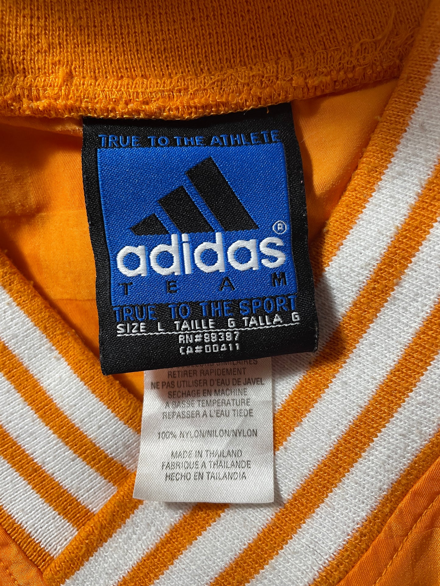 00’ ADIDAS Size L Nylon Jacket / F5366N