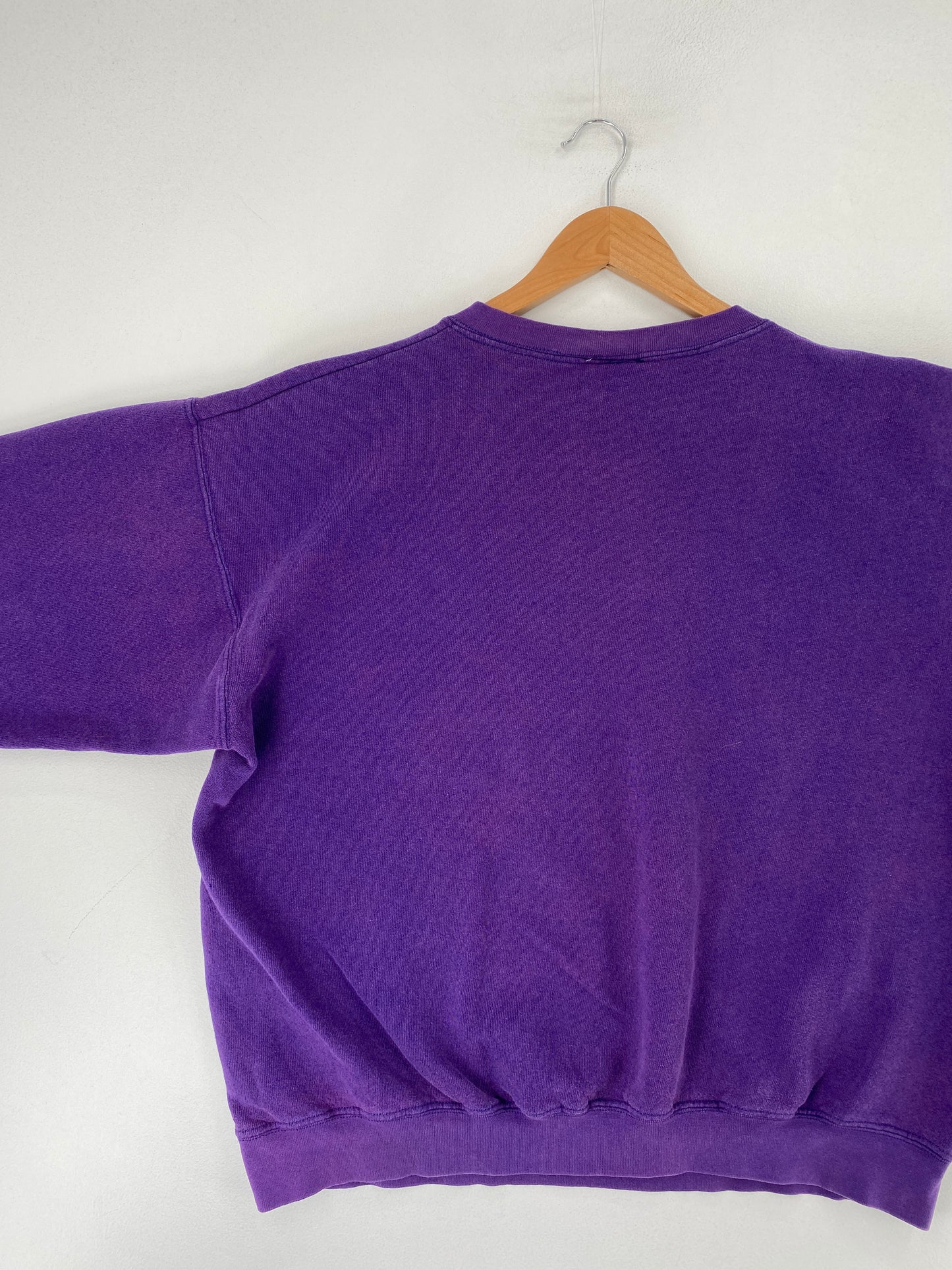 90's "WHO CARES?" Made in USA Size L Vintage Sweat-shirt / F9140S