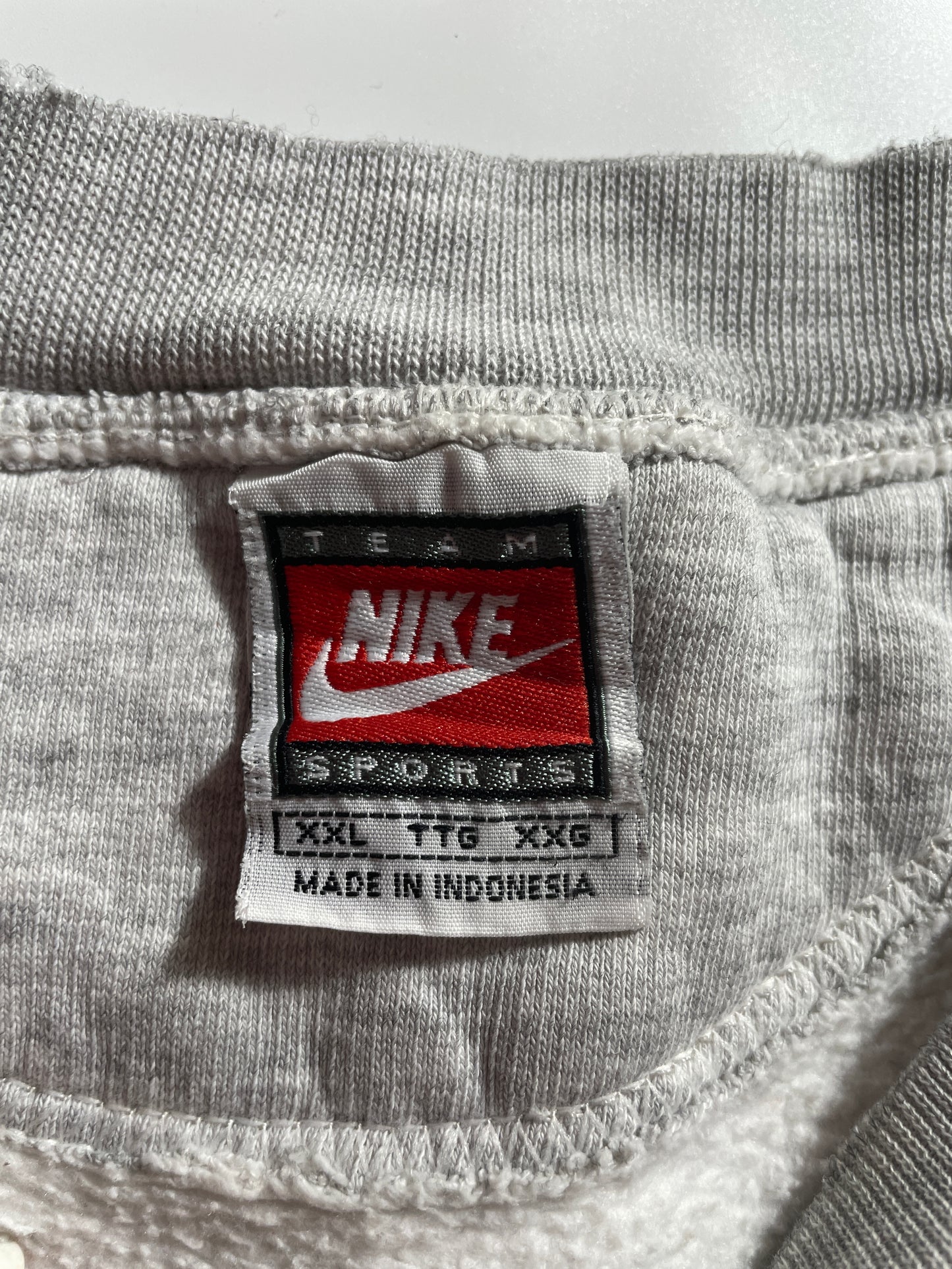 90' NIKE x BOSTON CELTICS  Size XXL Vintage College Sweat-shirt / F2535S