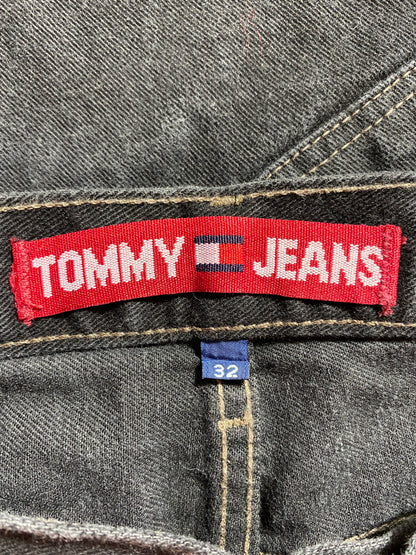 90’s TOMMY JEANS Size W32 x L11.5 Denim Shorts / F9911P