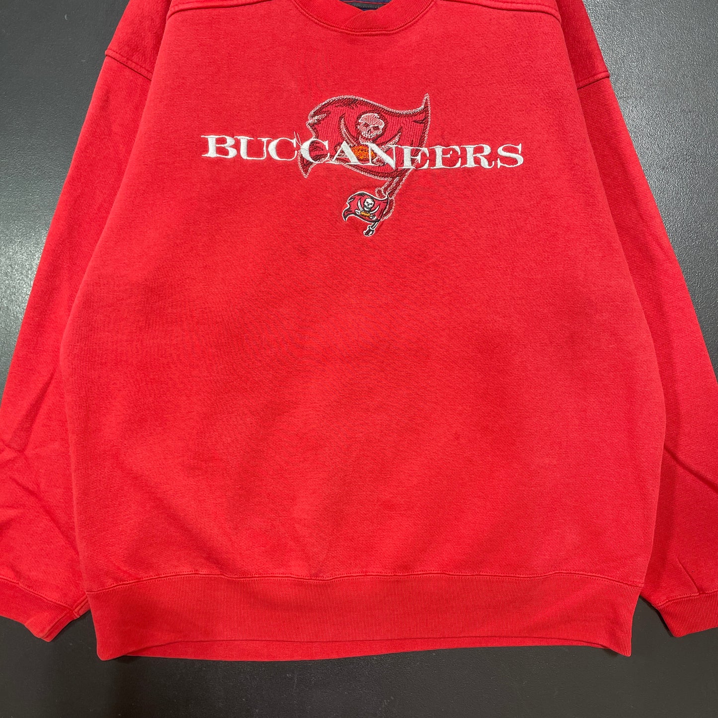 (L) 90's STARTER x TAMPA BAY BUCCANEERS Vintage NFL Sweatshirt / A1462S