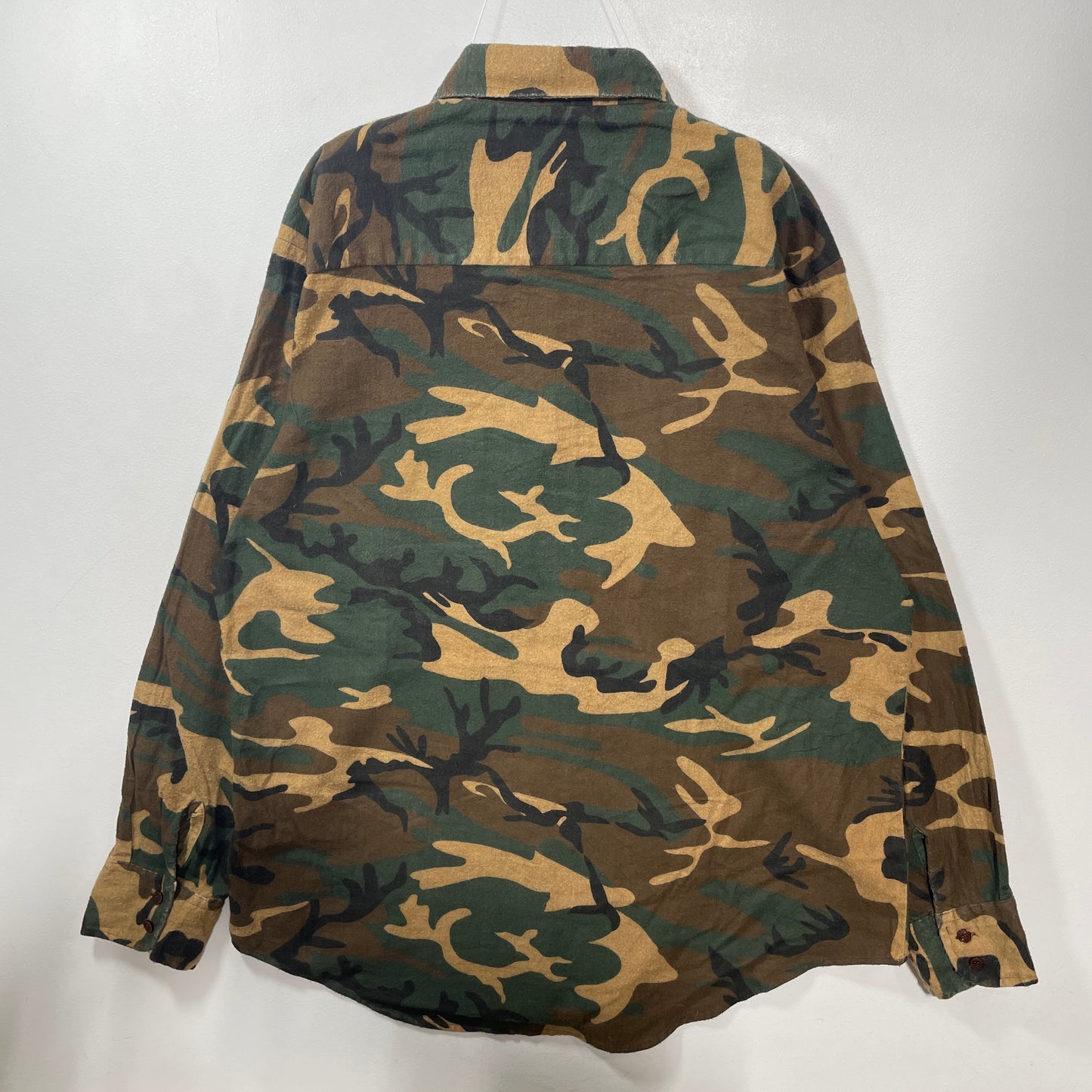 (XL) Vintage WILLIAMS BAY Camo Button-Down Shirt / A1389B