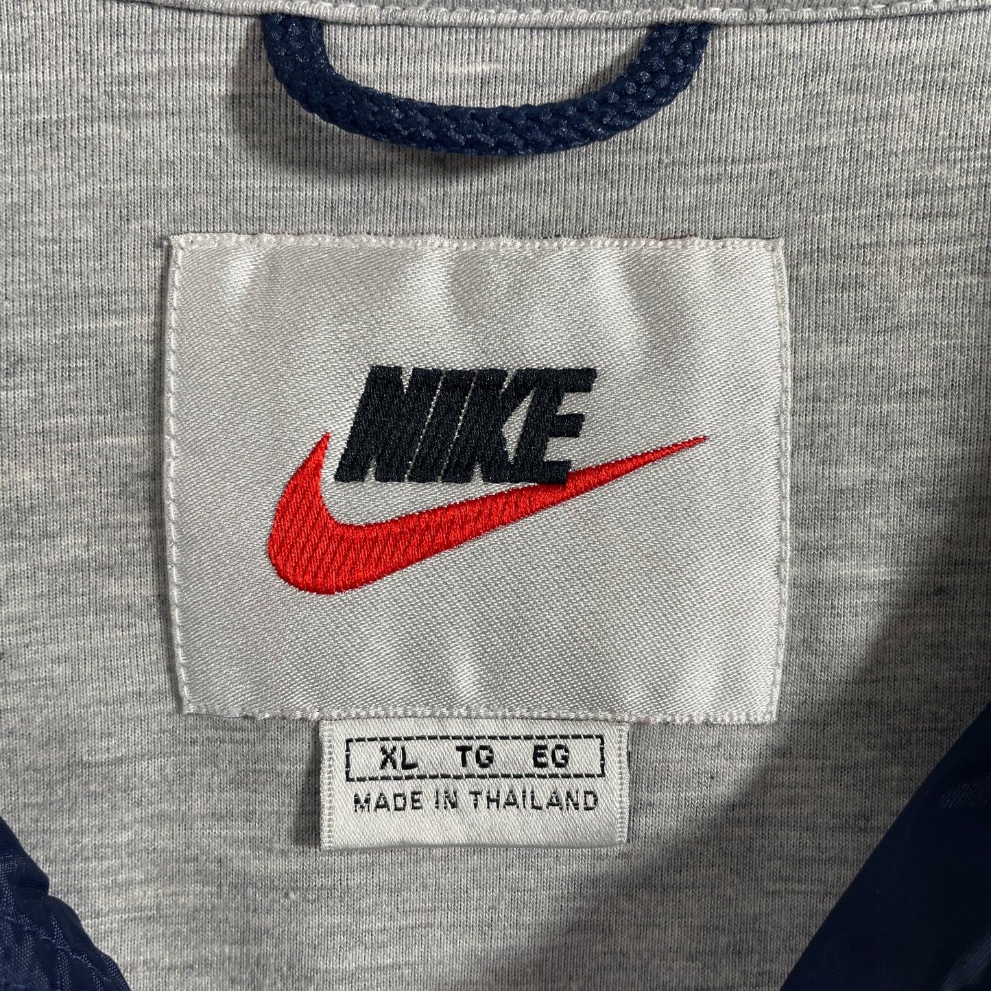 (XL) 90’s NIKE Vintage Nylon Jacket/ A1312N