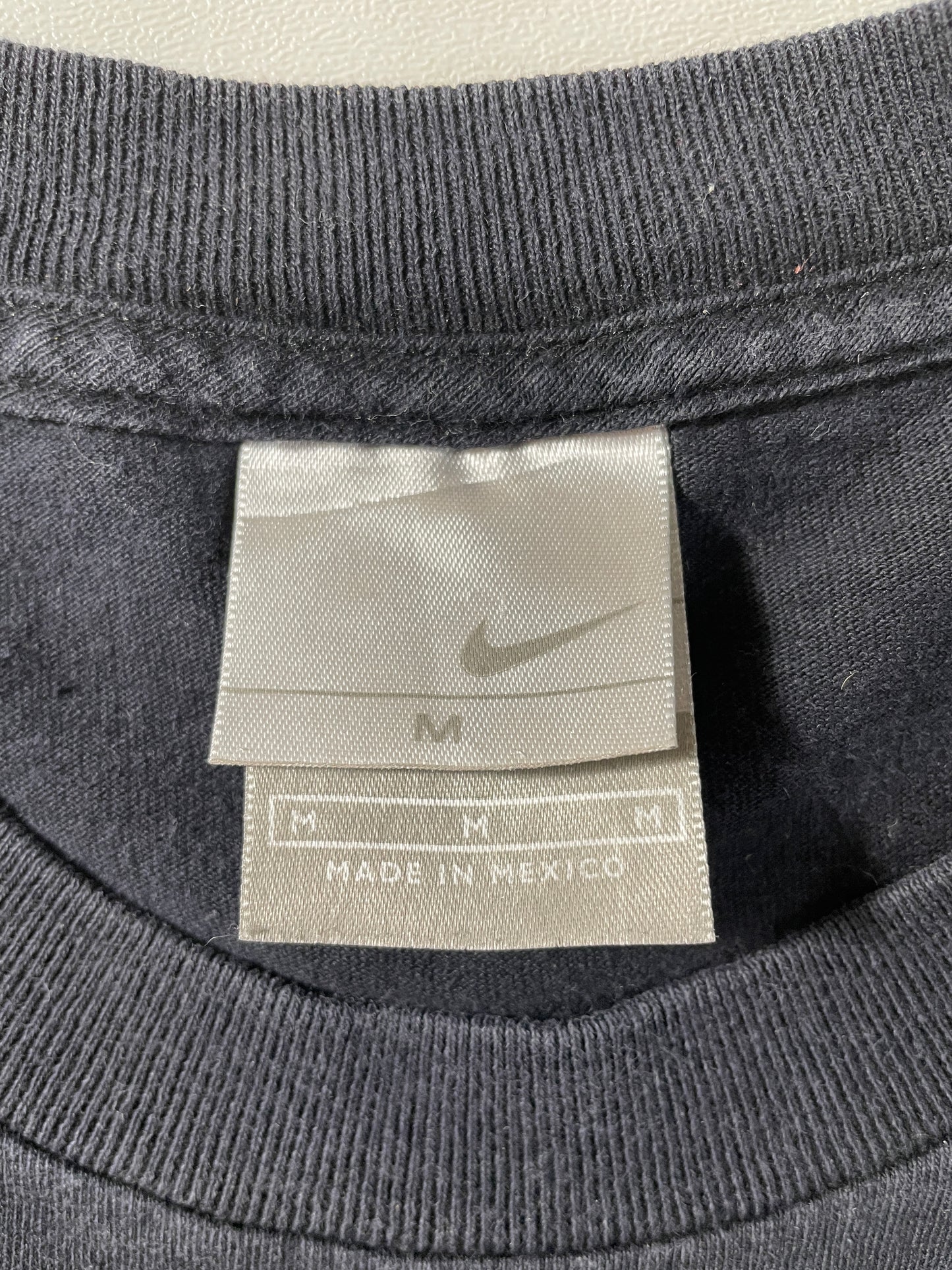 00’ NIKE MINI SWOOSH Size M T-shirt / F2643T