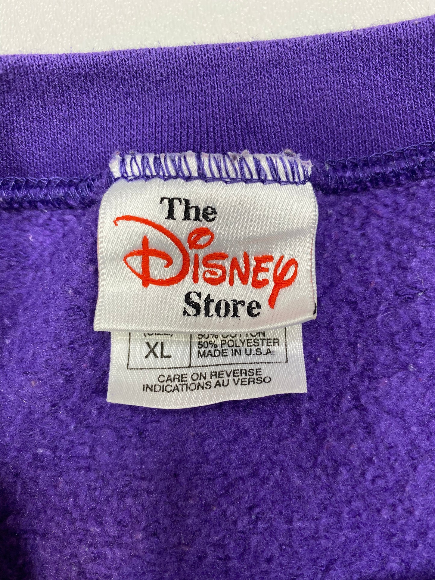 .00’ DISNEY WINNIE THE POOH Made in USA Size XL Vintage Sweat-Shirt / E7453S