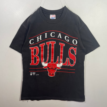 (M) 90’s CHICAGO BULLS NBA T-shirt / A0982