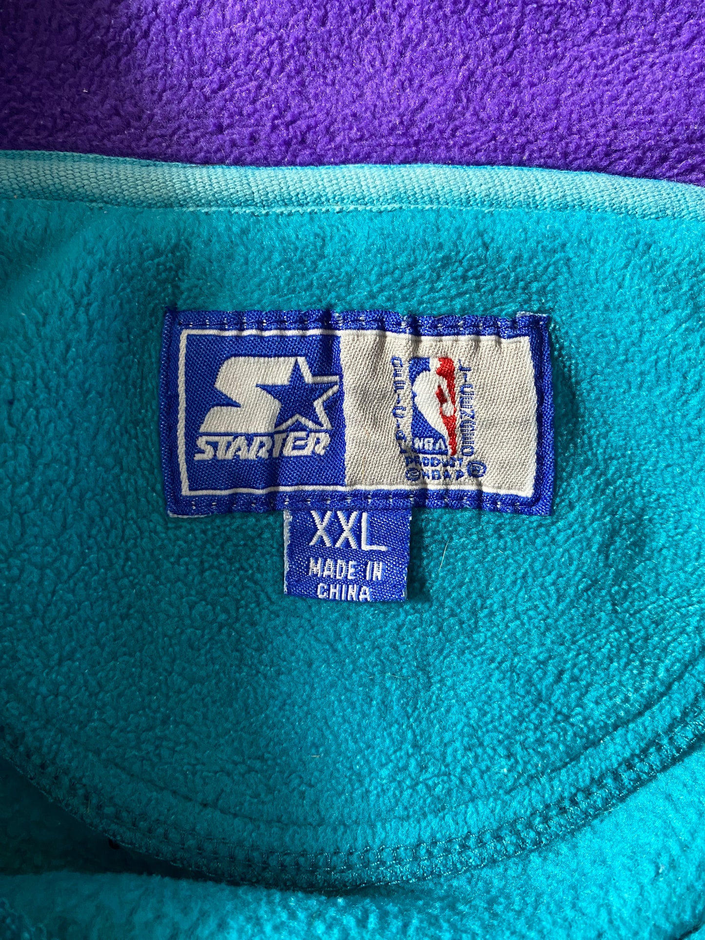90's STARTER X HORNETS Size XXL Vintage NBA Fleece Jacket / F3195J