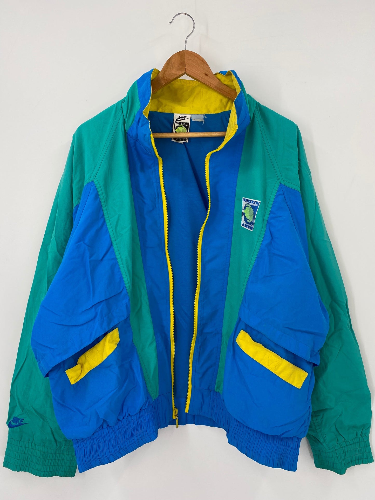 90’s NIKE Size No Tag(Approx.L) Vintage Nylon-Jacket / F670N