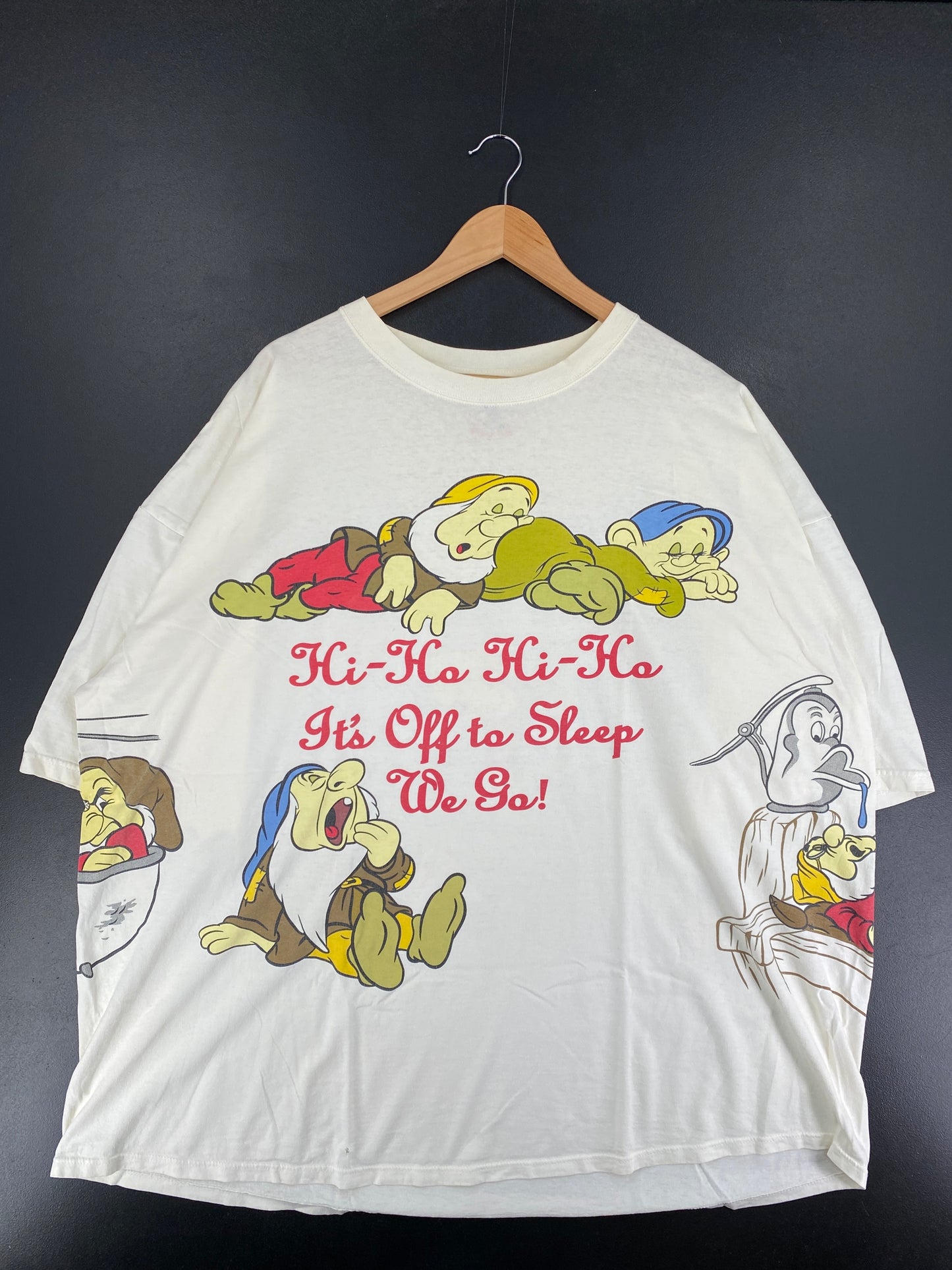 90's DISNEY SNOW WHITE SEVEN DWARFS Size No Tag (Approx.XXXXL) Vintage T- Shirt / F2154T