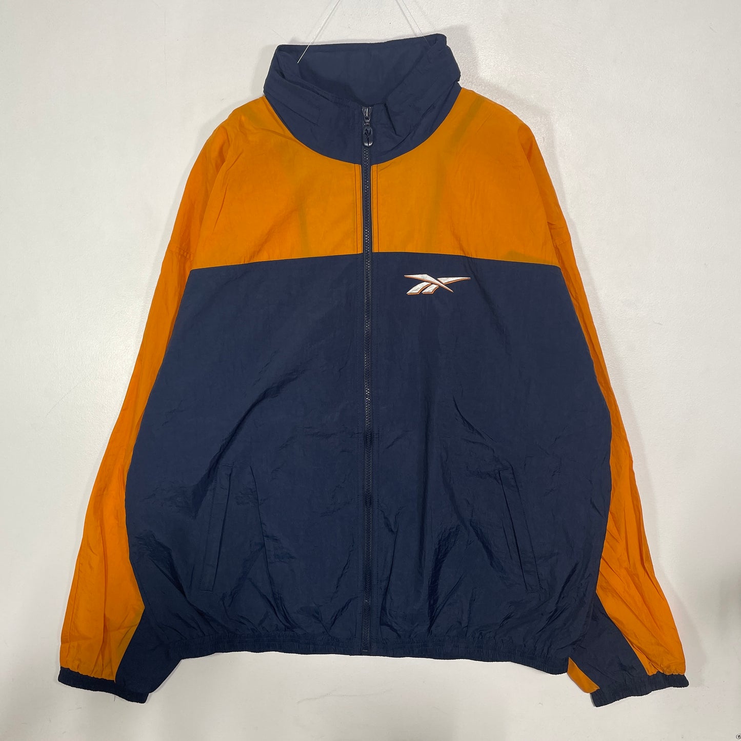 (XL) 00’ REEBOK Vintage Nylon Jacket / A1547N
