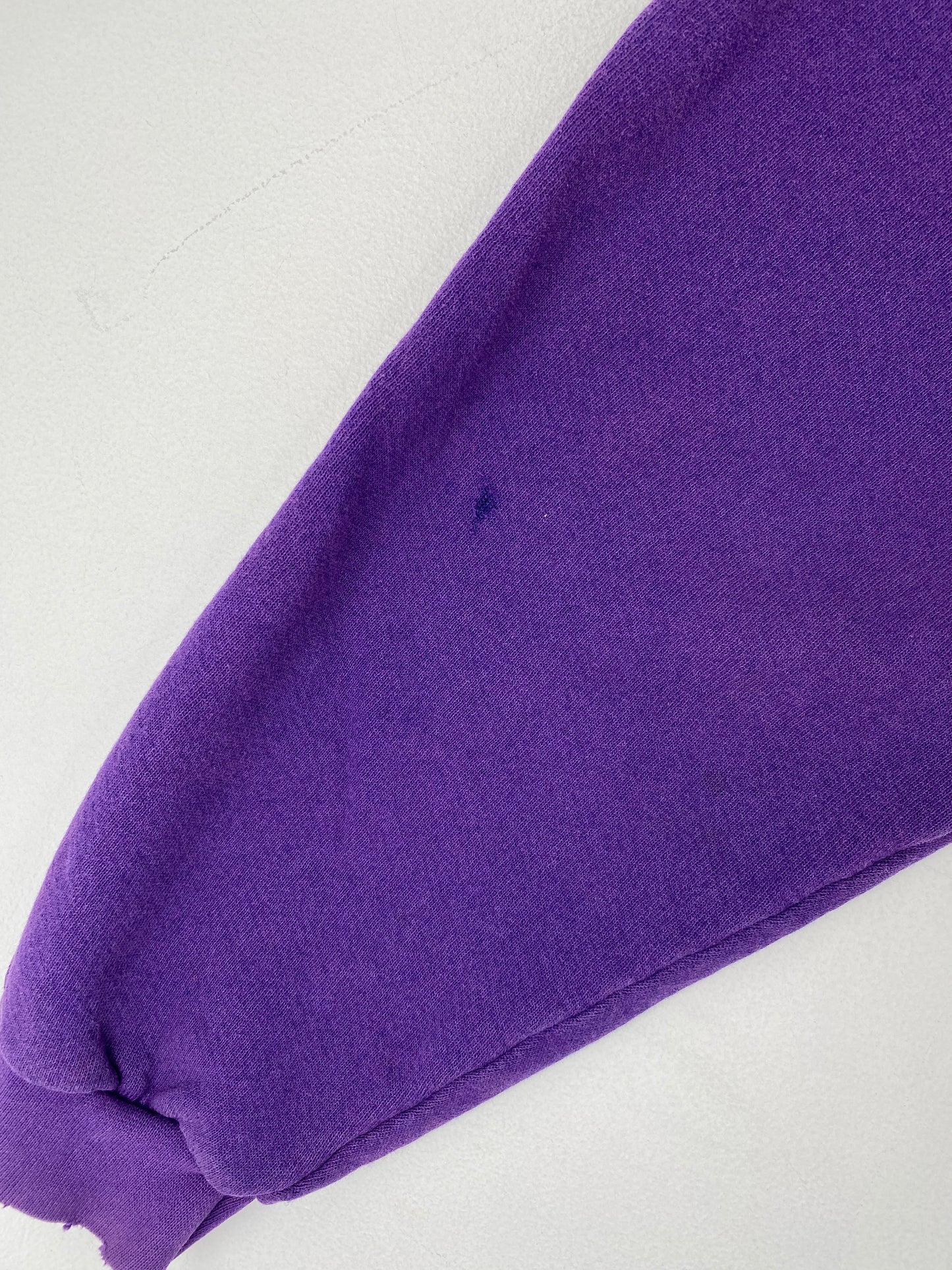 90's "WHO CARES?" Made in USA Size L Vintage Sweat-shirt / F9140S