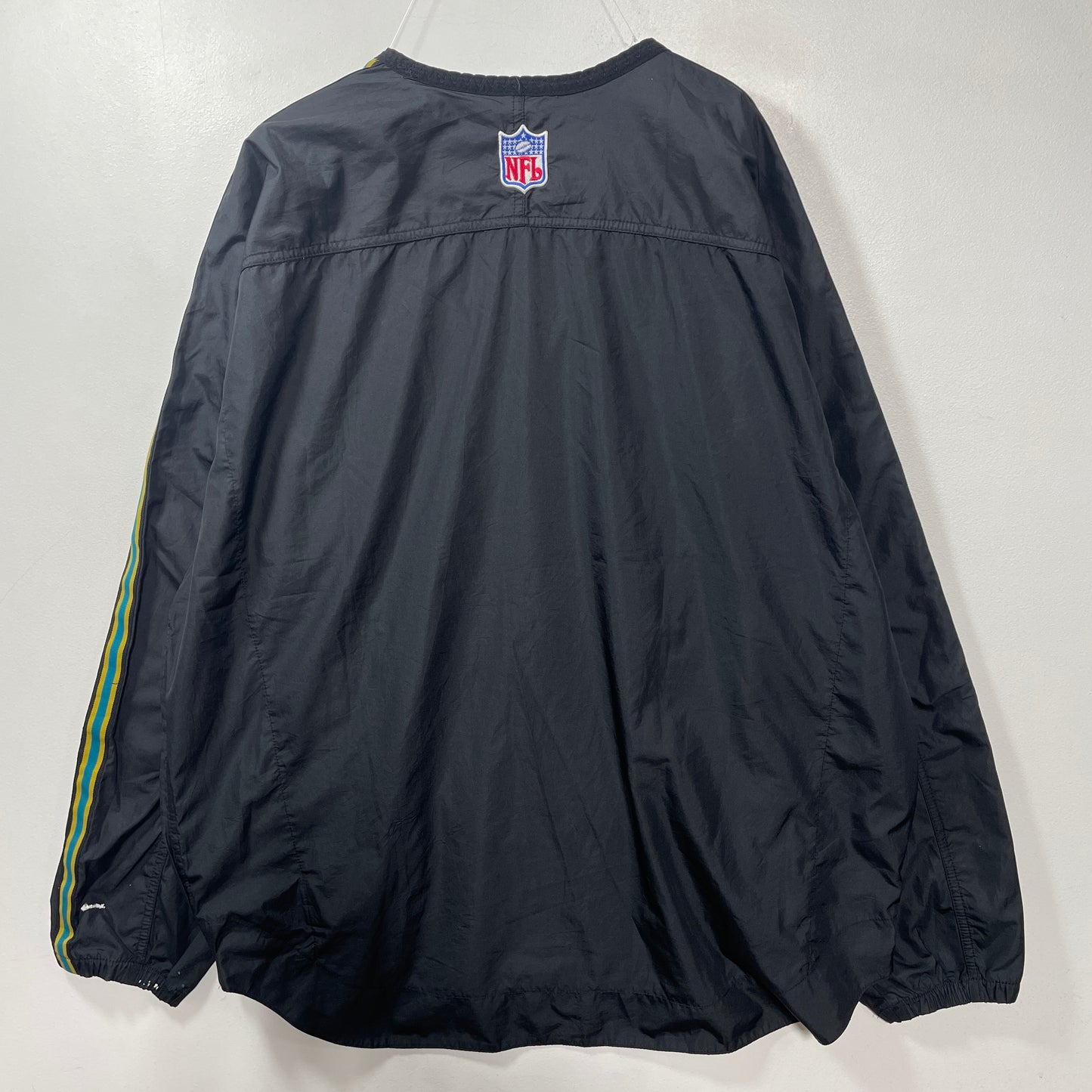 (L) 90’s NIKE x JACKSONVILLE JUGERS Vintage NFL Nylon Jacket / A1396N