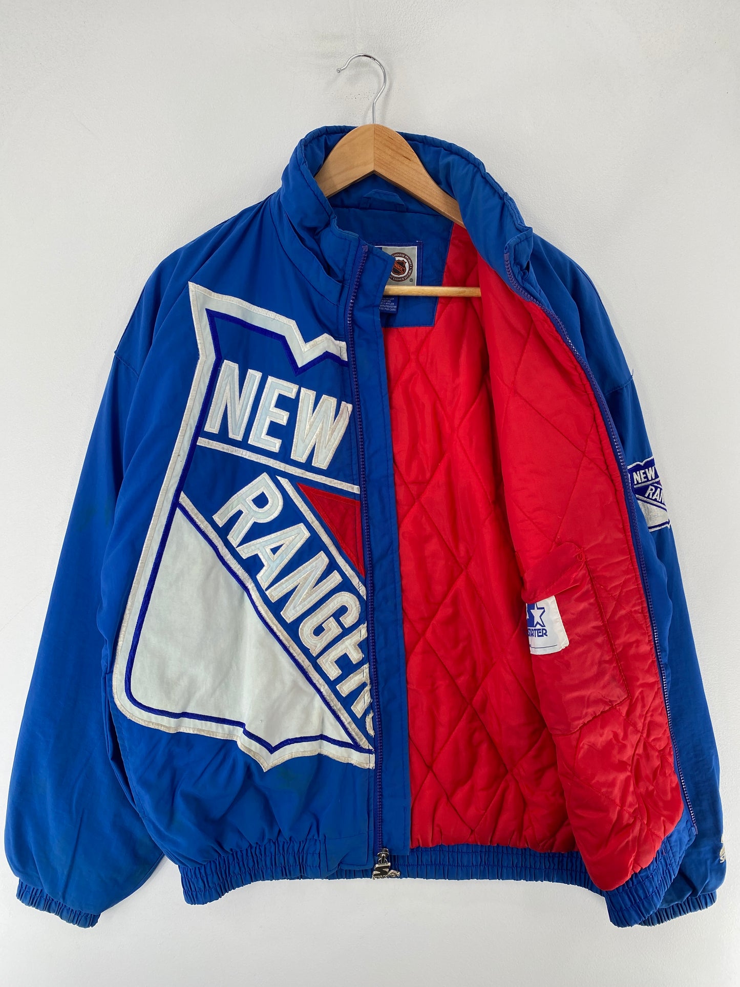 90’s STARTER x NEW YORK RANGERS Size M NHL Padded Nylon Jacket / F3174N
