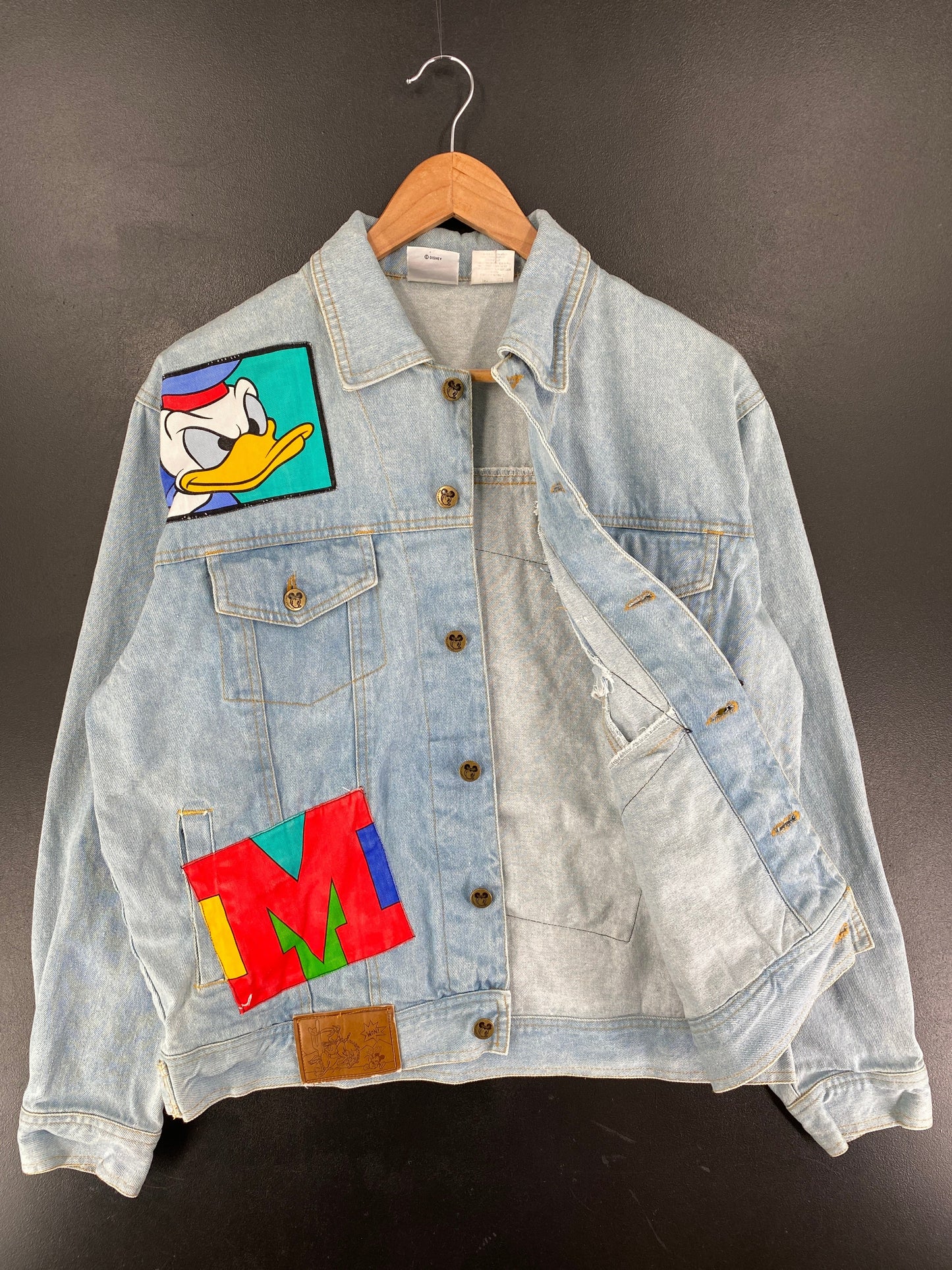 90's DISNEY MICKEY AND FRIENDS Size M Denim Jacket / G578J