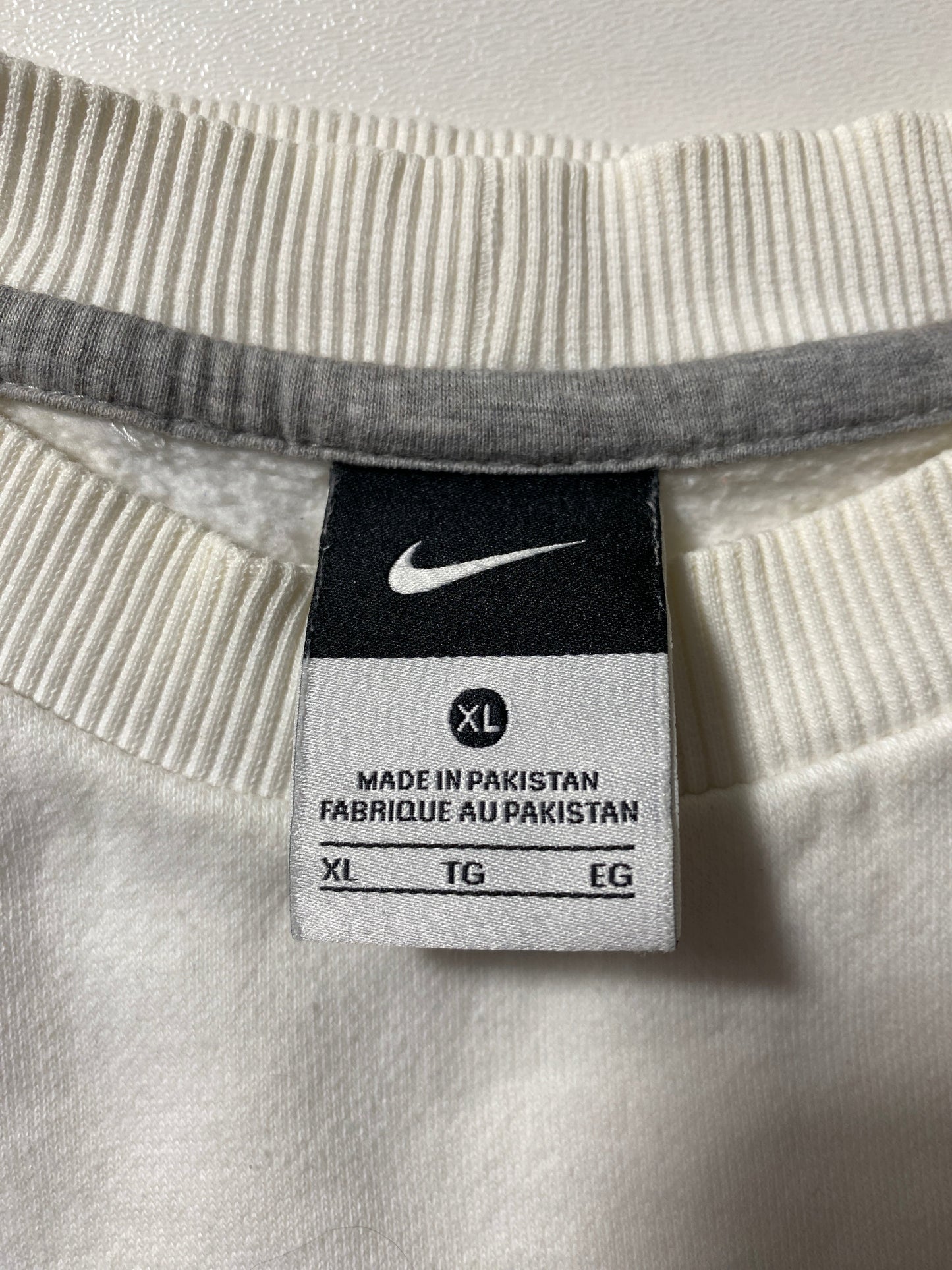 Vintage NIKE MINI SWOOSH Size XL Sweat-shirt / G6083S