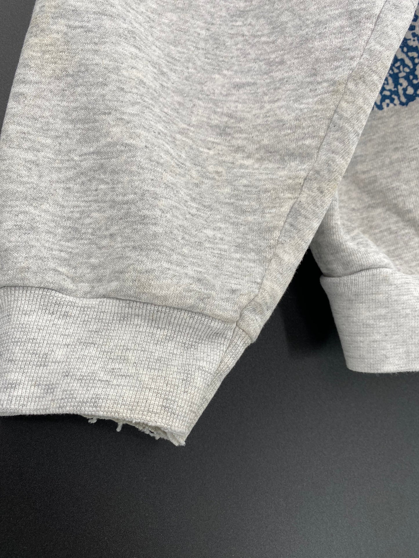 90's DISNEY Size No Tag (Approx. XL) Vintage Sweat-shirt / G5442S