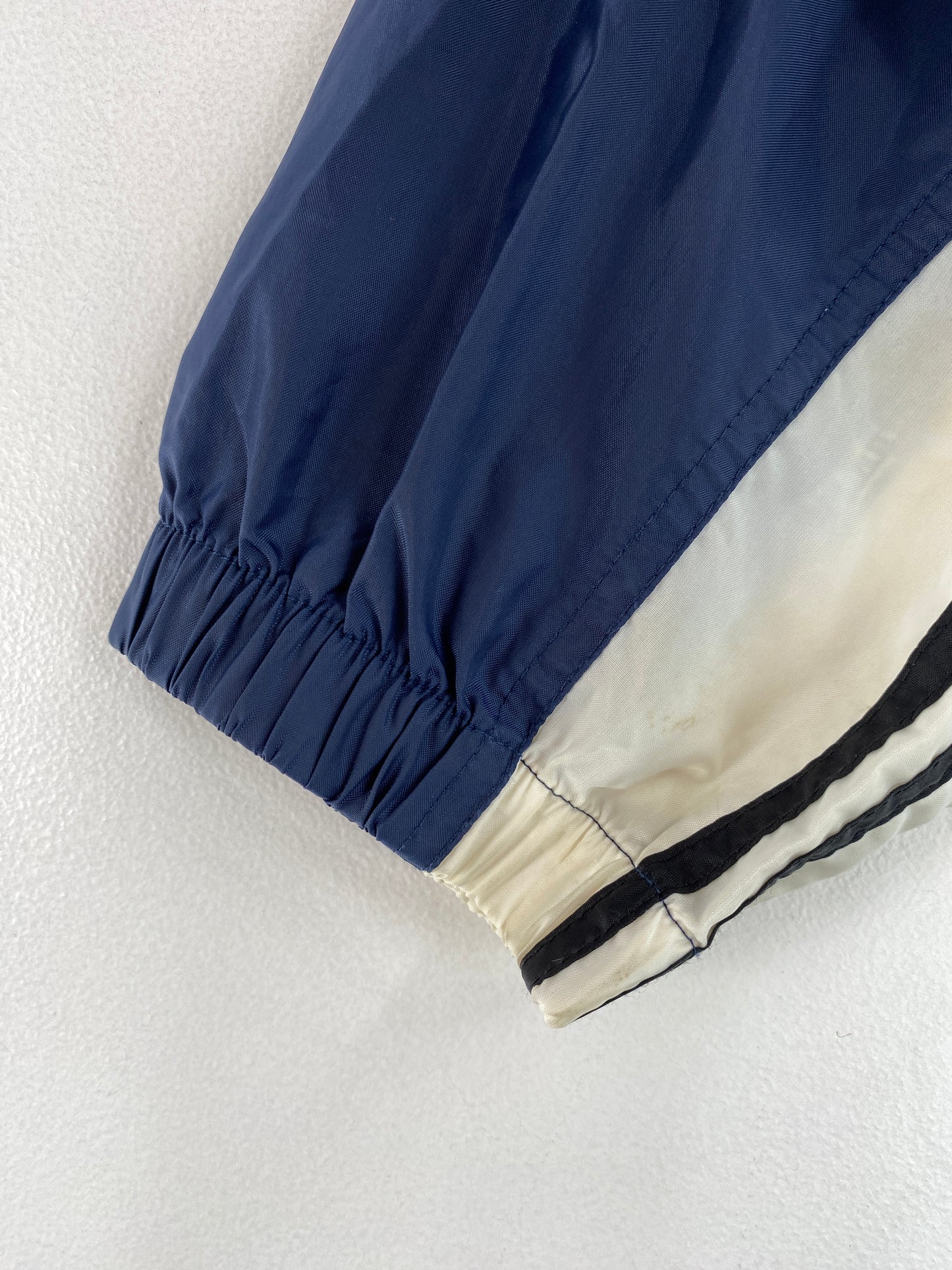 90’s ADIDAS Size XL Nylon Jacket / G4766N