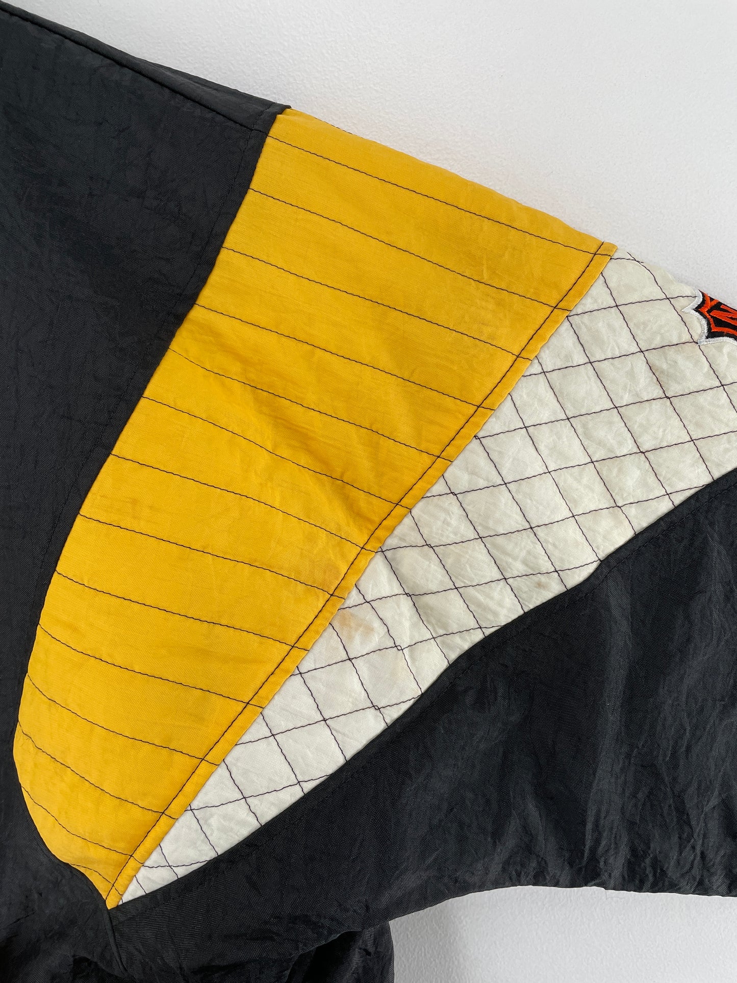 90's STARTER x BOSTON BRUINS Size L Vintage NHL Padded Nylon Jacket / F3332N