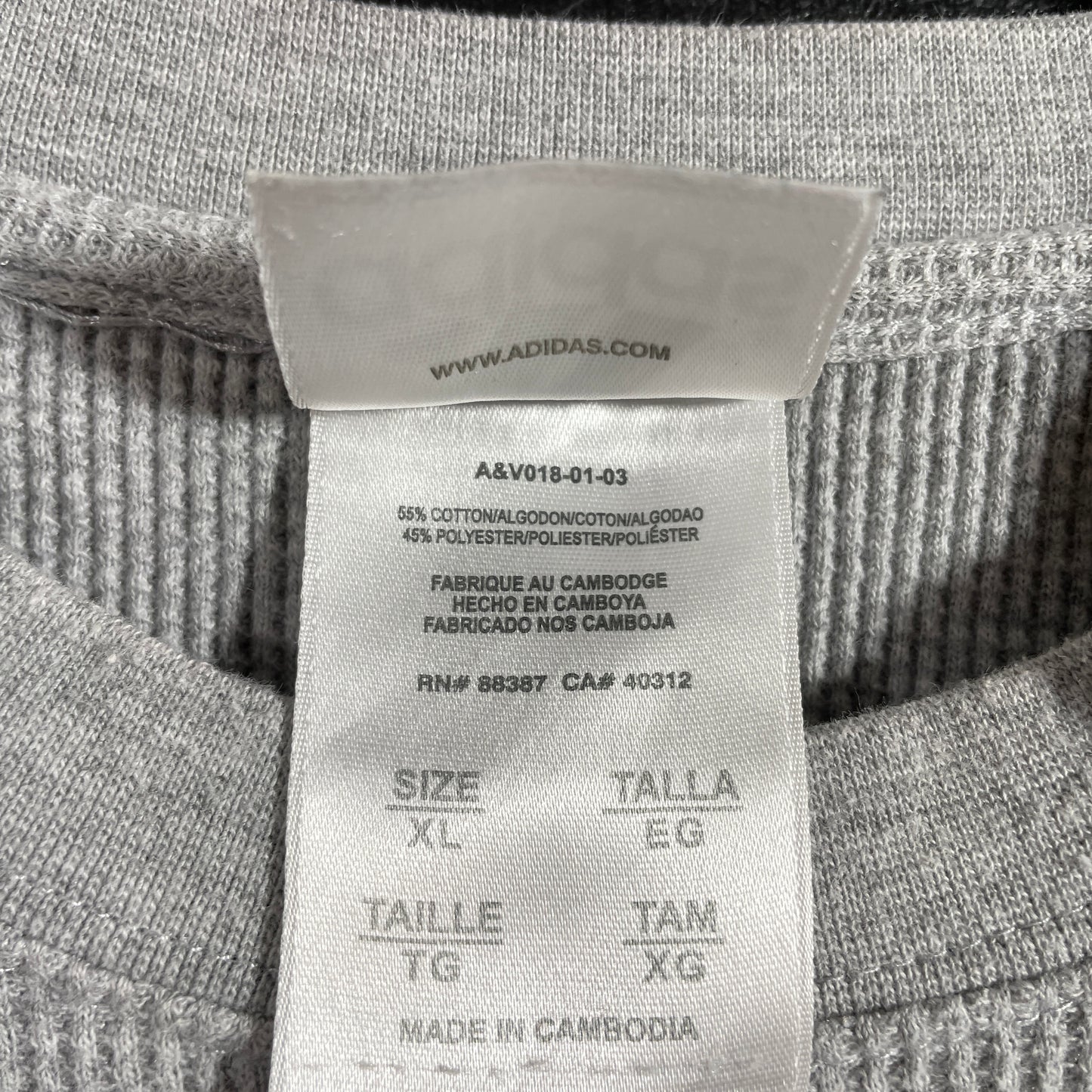 (XL) Vintage ADIDAS Thermal Long Sleeve T-shirt / A1327T