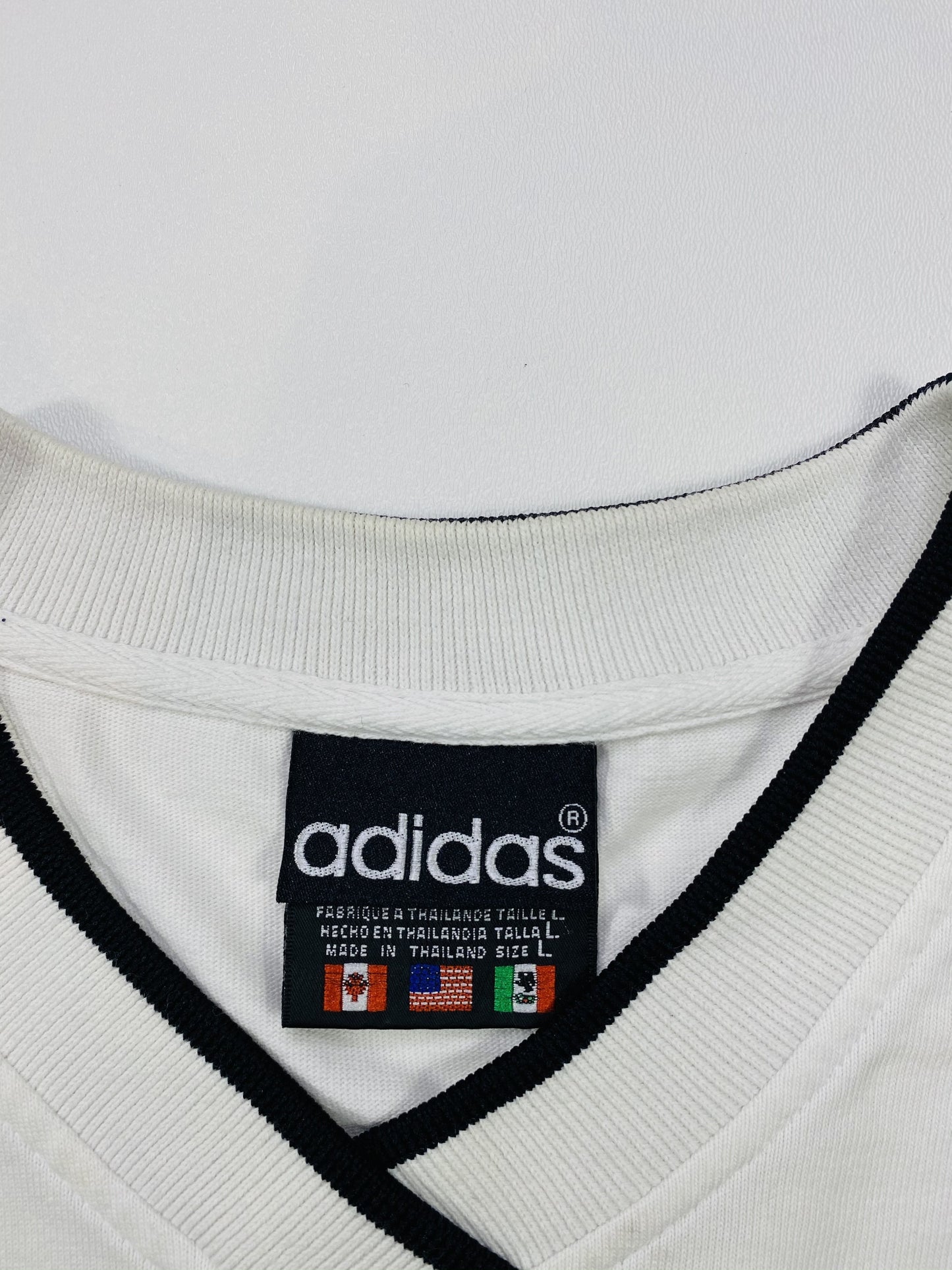 90's ADIDAS Size L Vintage Long sleeve T-shirt / F8584S