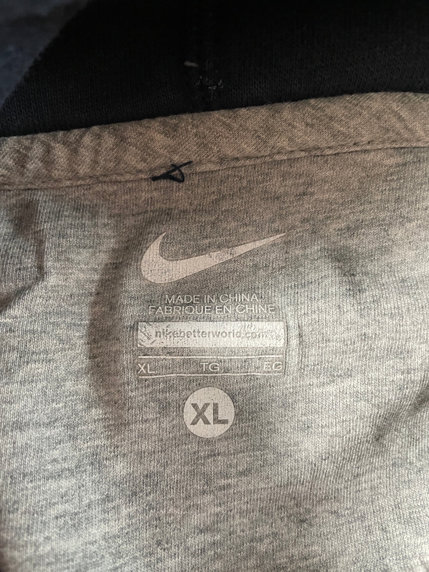 Vintage NIKE Size XL Hoodie Sweat-Shirt / F3363S