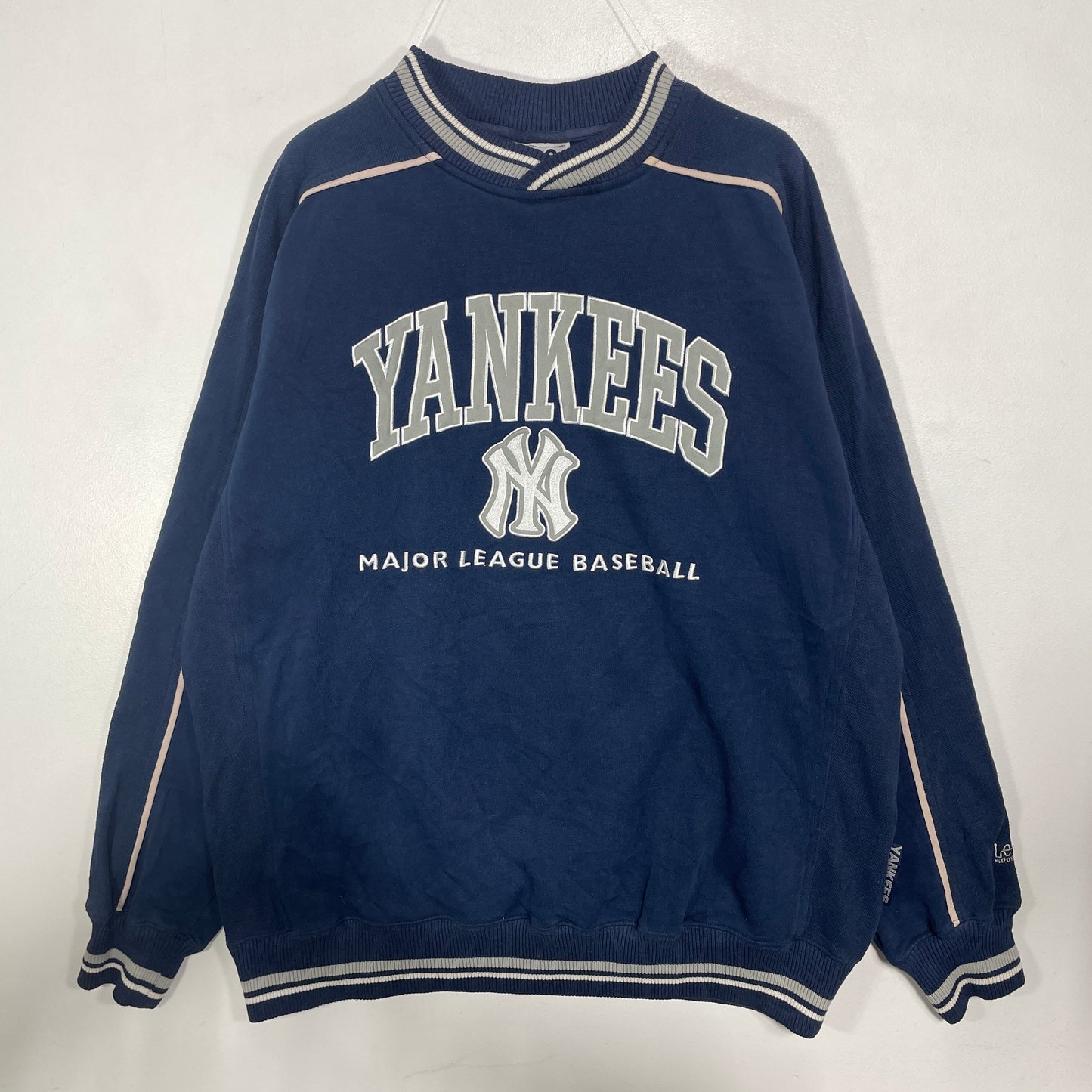 (L) 90’s NEW YORK YANKEES Vintage MLB Sweatshirt / A1585S